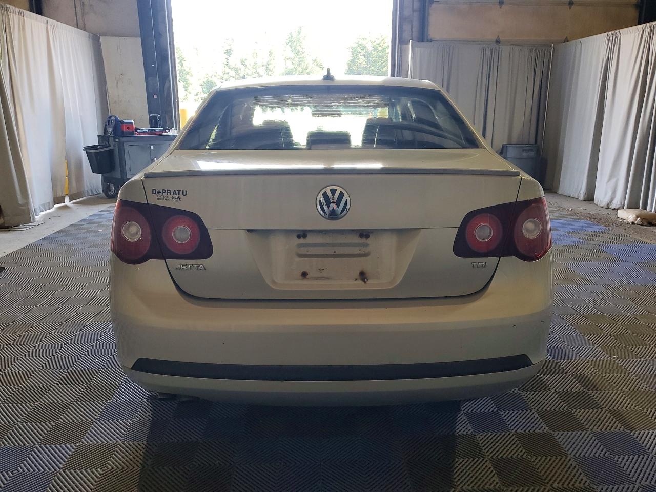 2010 Volkswagen Jetta Tdi Silver vin: 3VWRL7AJ0AM171292