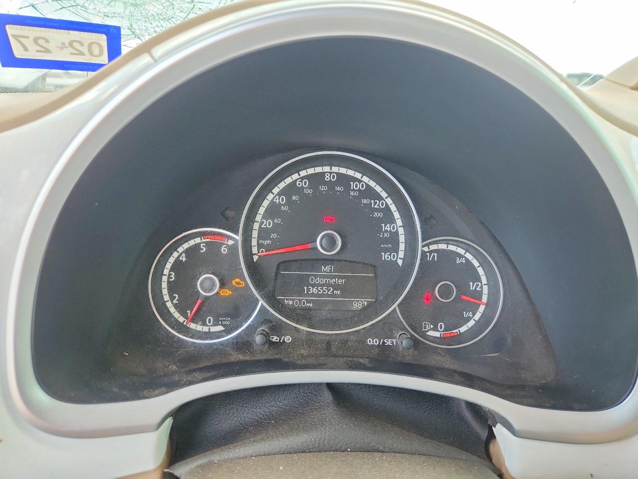 2014 Volkswagen Beetle White vin: 3VWRL7AT9EM654884