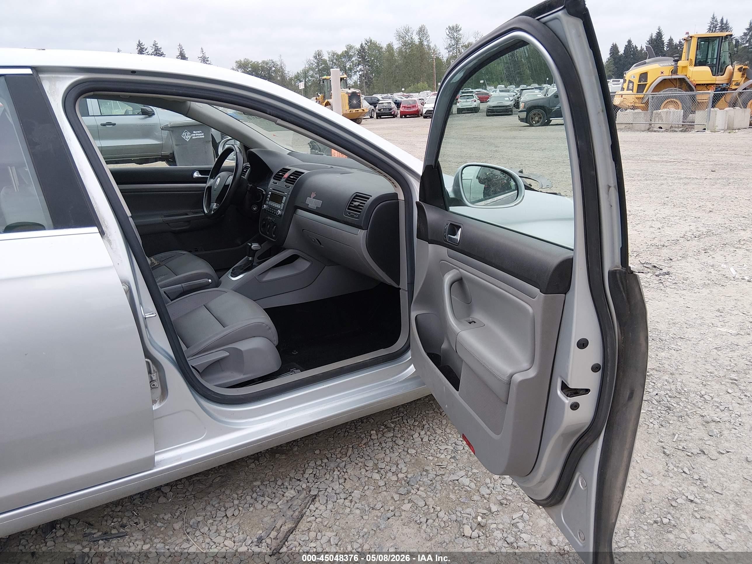 2008 Volkswagen Jetta Se/sel Silver vin: 3VWRM71K08M070124