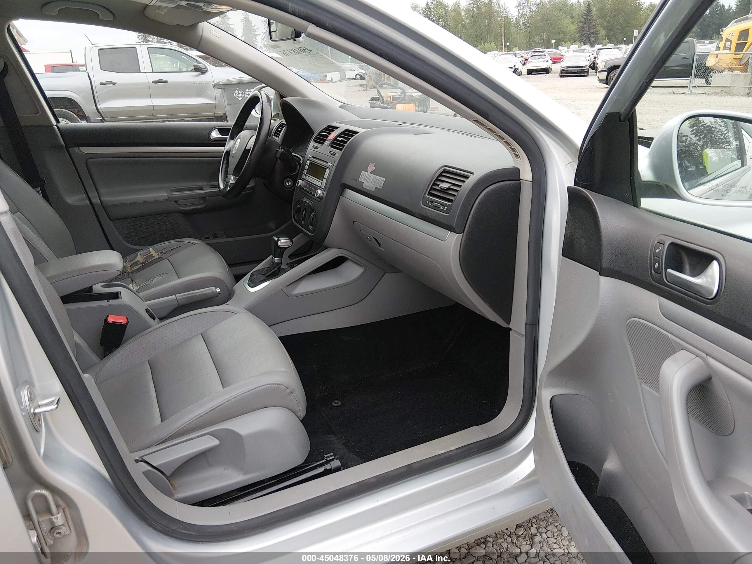 2008 Volkswagen Jetta Se/sel Silver vin: 3VWRM71K08M070124