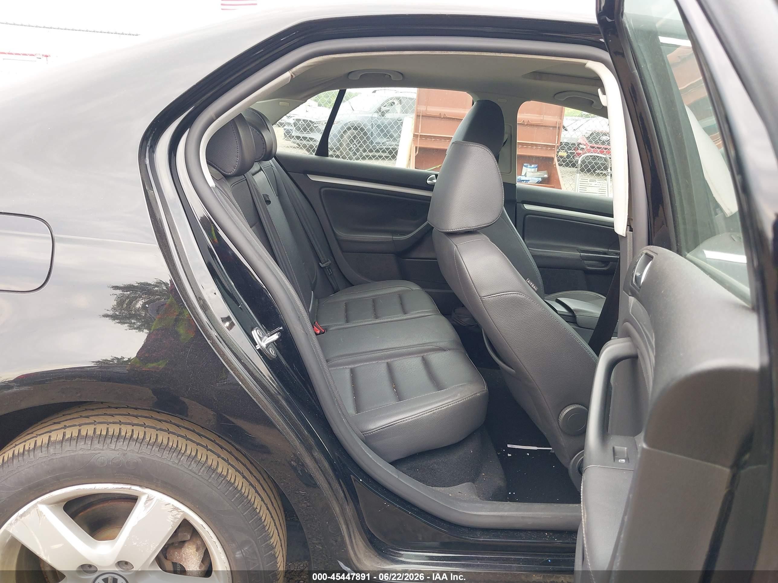 2009 Volkswagen Jetta Se Black vin: 3VWRM71K09M025170