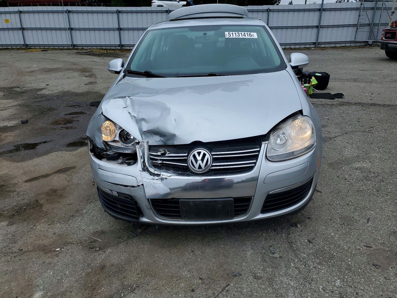 2008 Volkswagen Jetta Se Серебряный vin: 3VWRM71K18M025032
