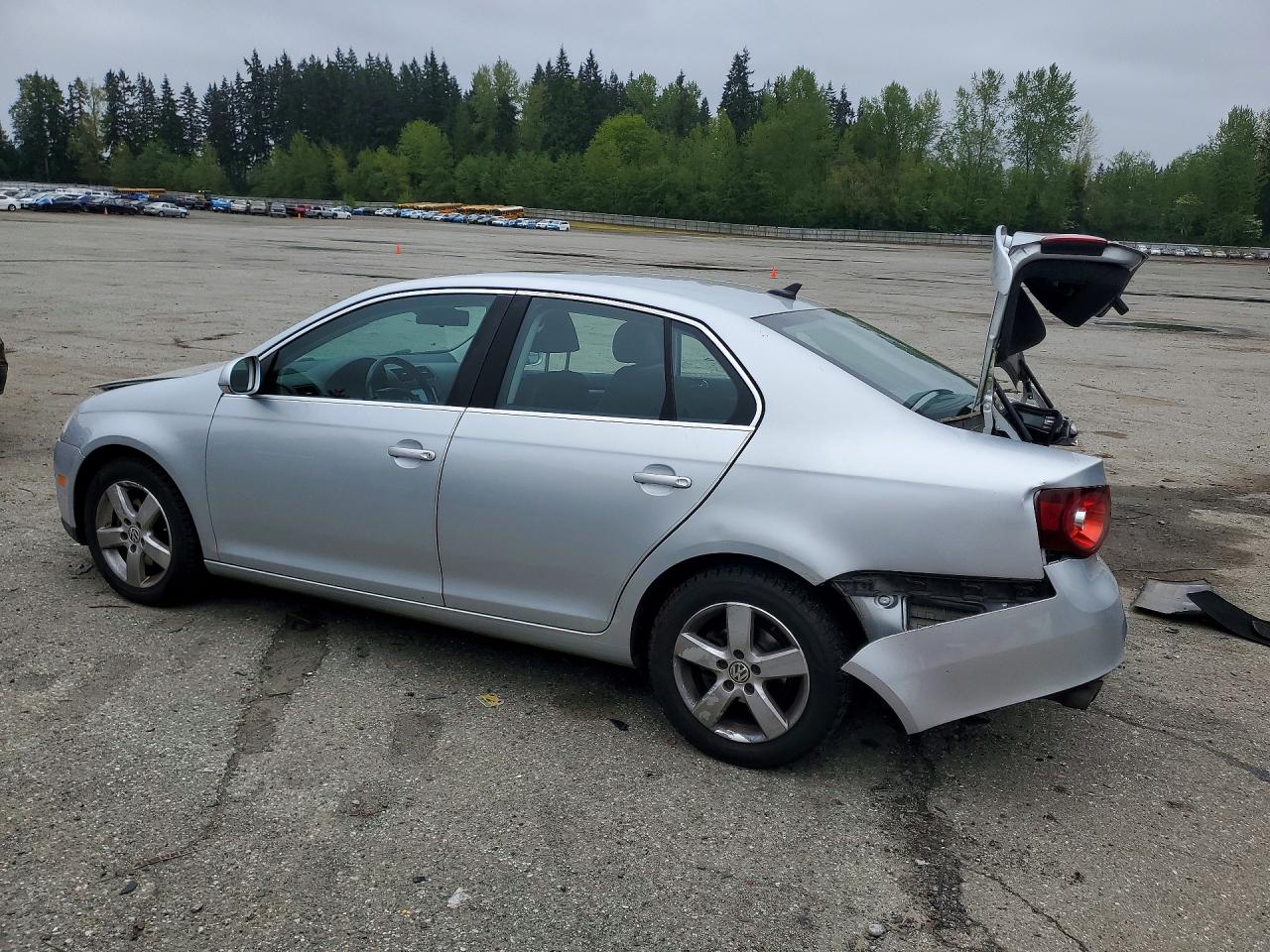 2008 Volkswagen Jetta Se Серебряный vin: 3VWRM71K18M025032