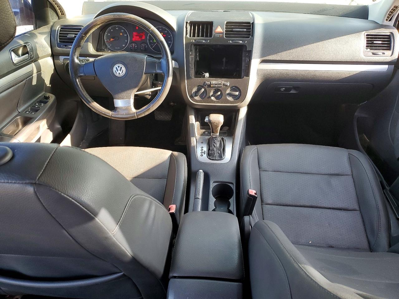 2008 Volkswagen Jetta Se Black vin: 3VWRM71K18M058919