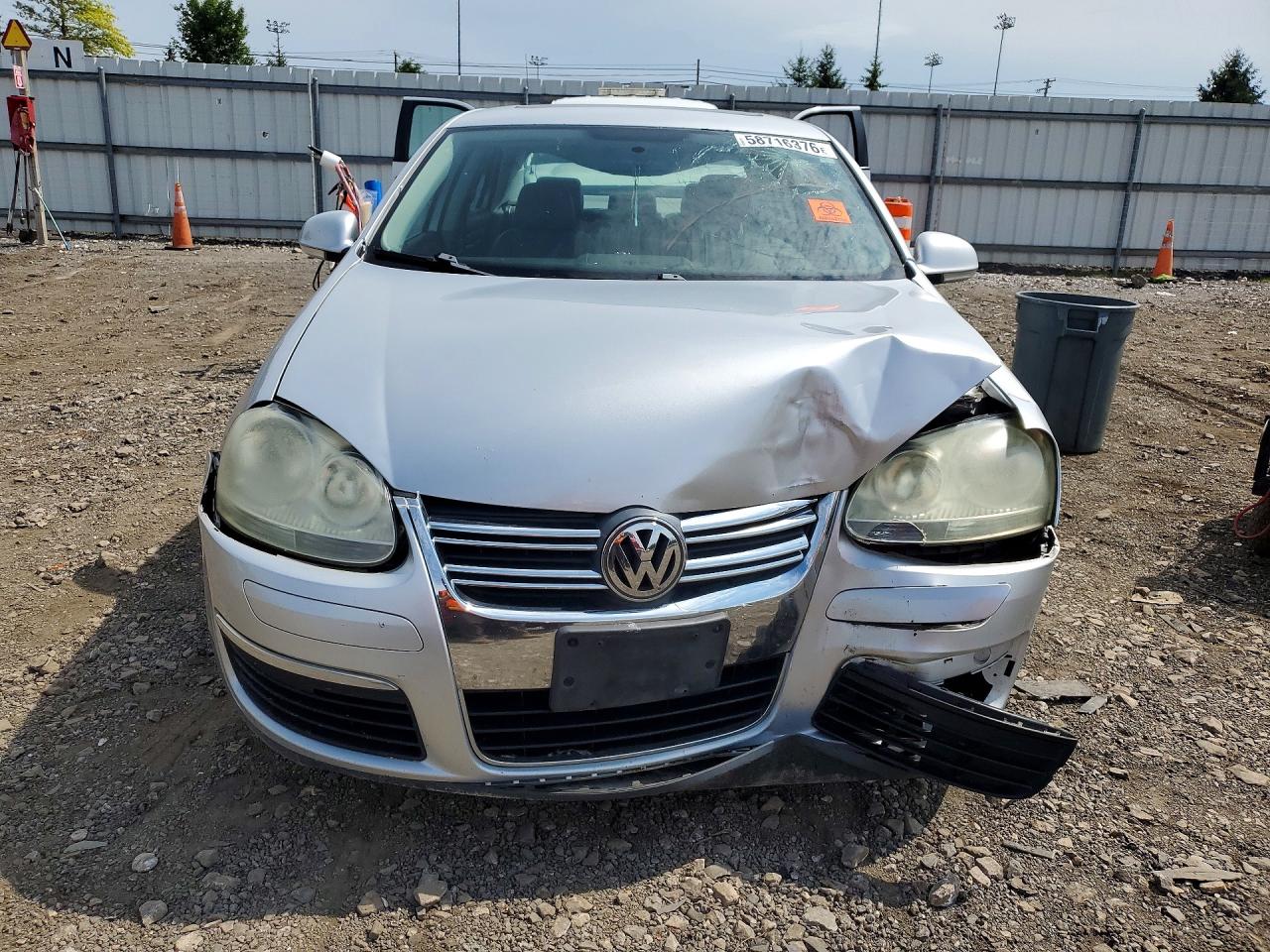 2008 Volkswagen Jetta Se Silver vin: 3VWRM71K18M072481