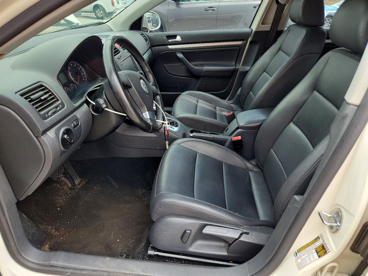 2008 Volkswagen Jetta Se White vin: 3VWRM71K18M174363