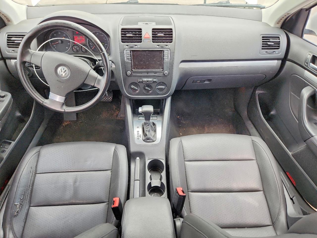 2008 Volkswagen Jetta Se White vin: 3VWRM71K18M174363