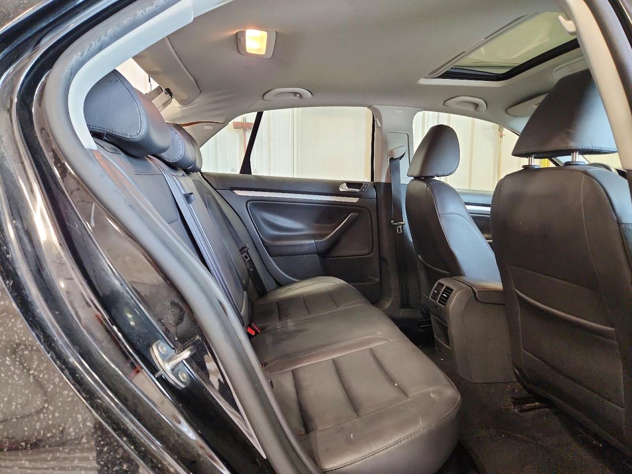 2009 Volkswagen Jetta Se Black vin: 3VWRM71K19M052121