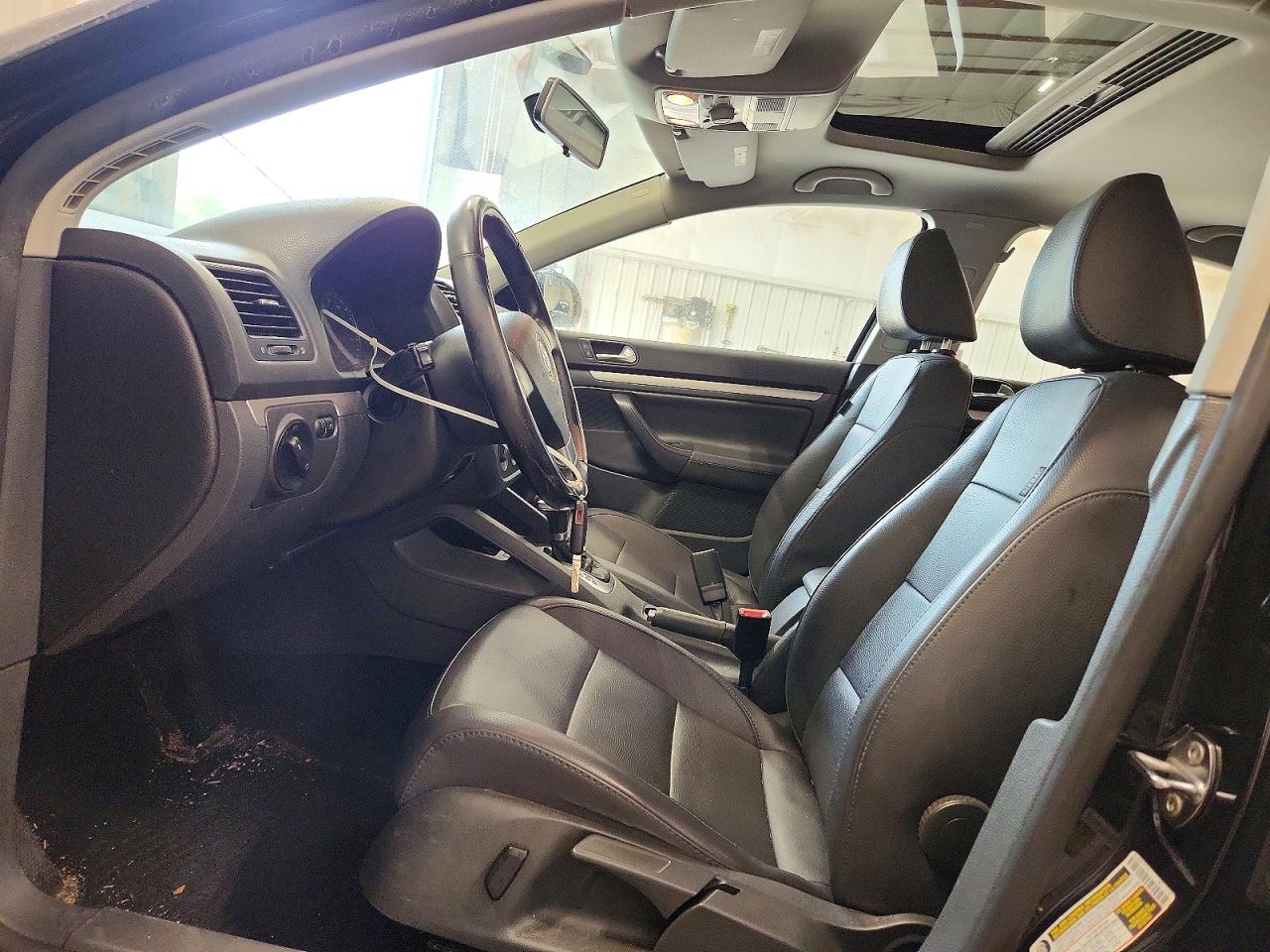 2009 Volkswagen Jetta Se Black vin: 3VWRM71K19M052121