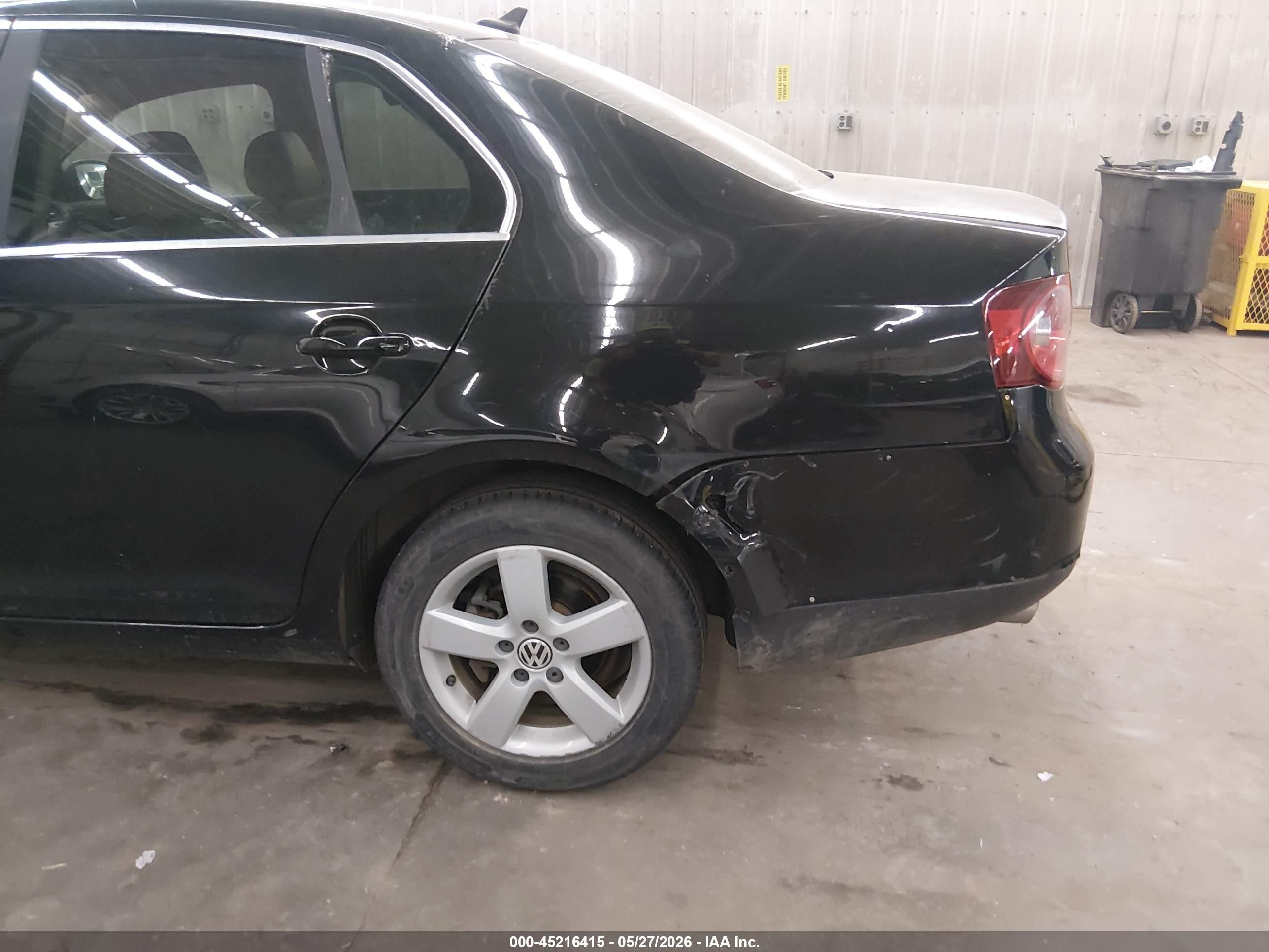 2008 Volkswagen Jetta Se Black vin: 3VWRM71K38M174171