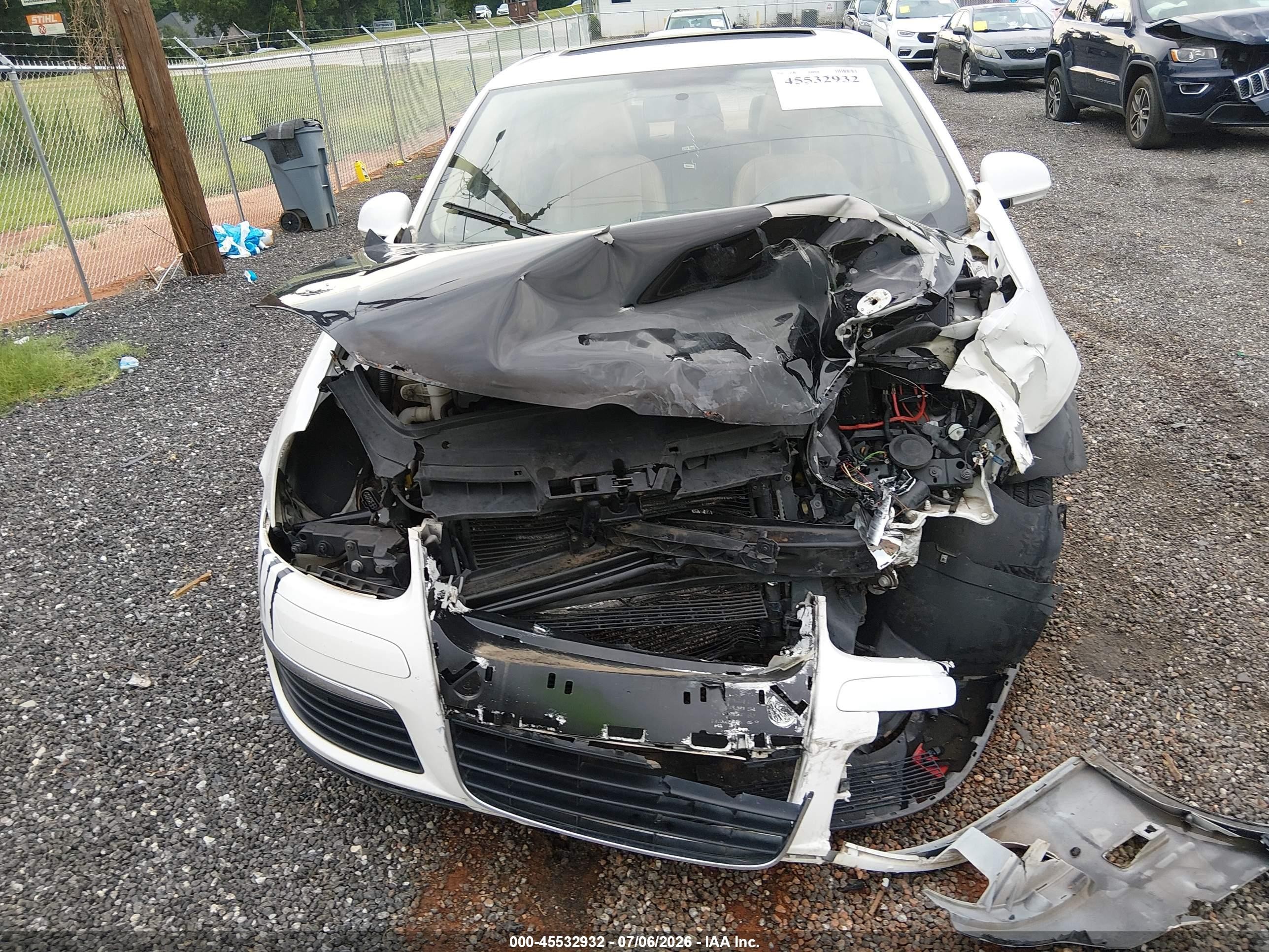 2009 Volkswagen Jetta Se/sel White vin: 3VWRM71K39M059040