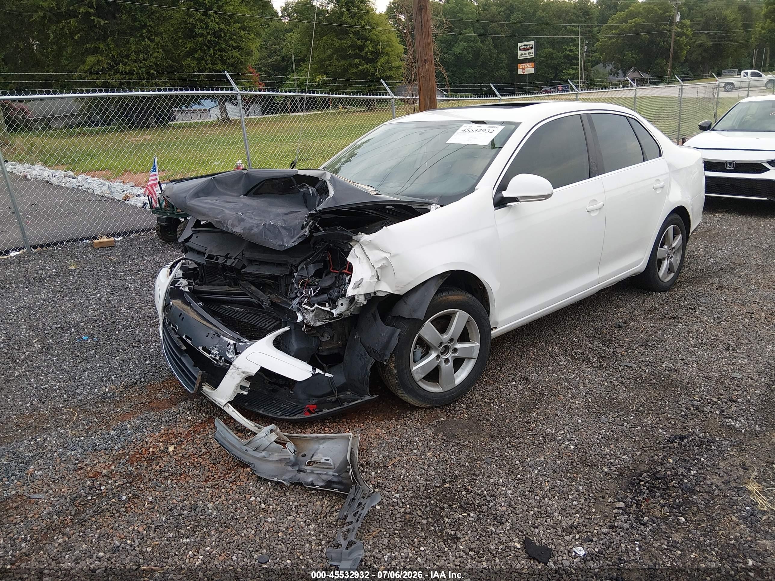 2009 Volkswagen Jetta Se/sel White vin: 3VWRM71K39M059040