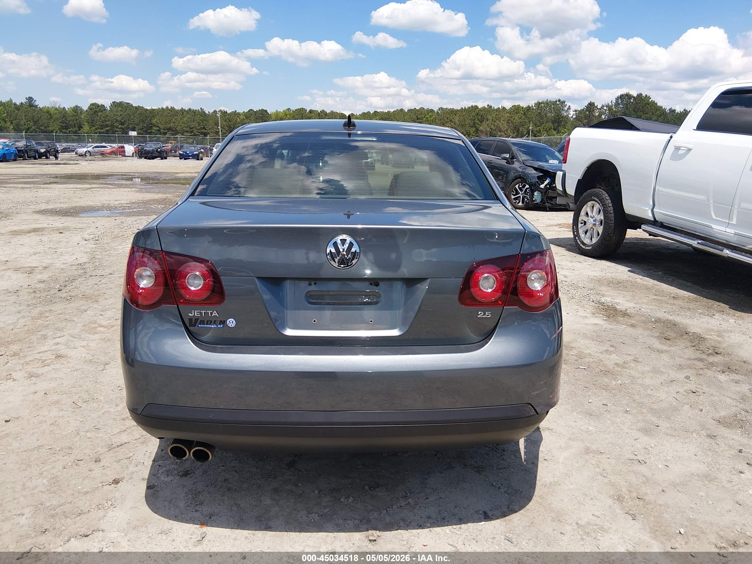 2009 Volkswagen Jetta Se Серый vin: 3VWRM71K39M178433