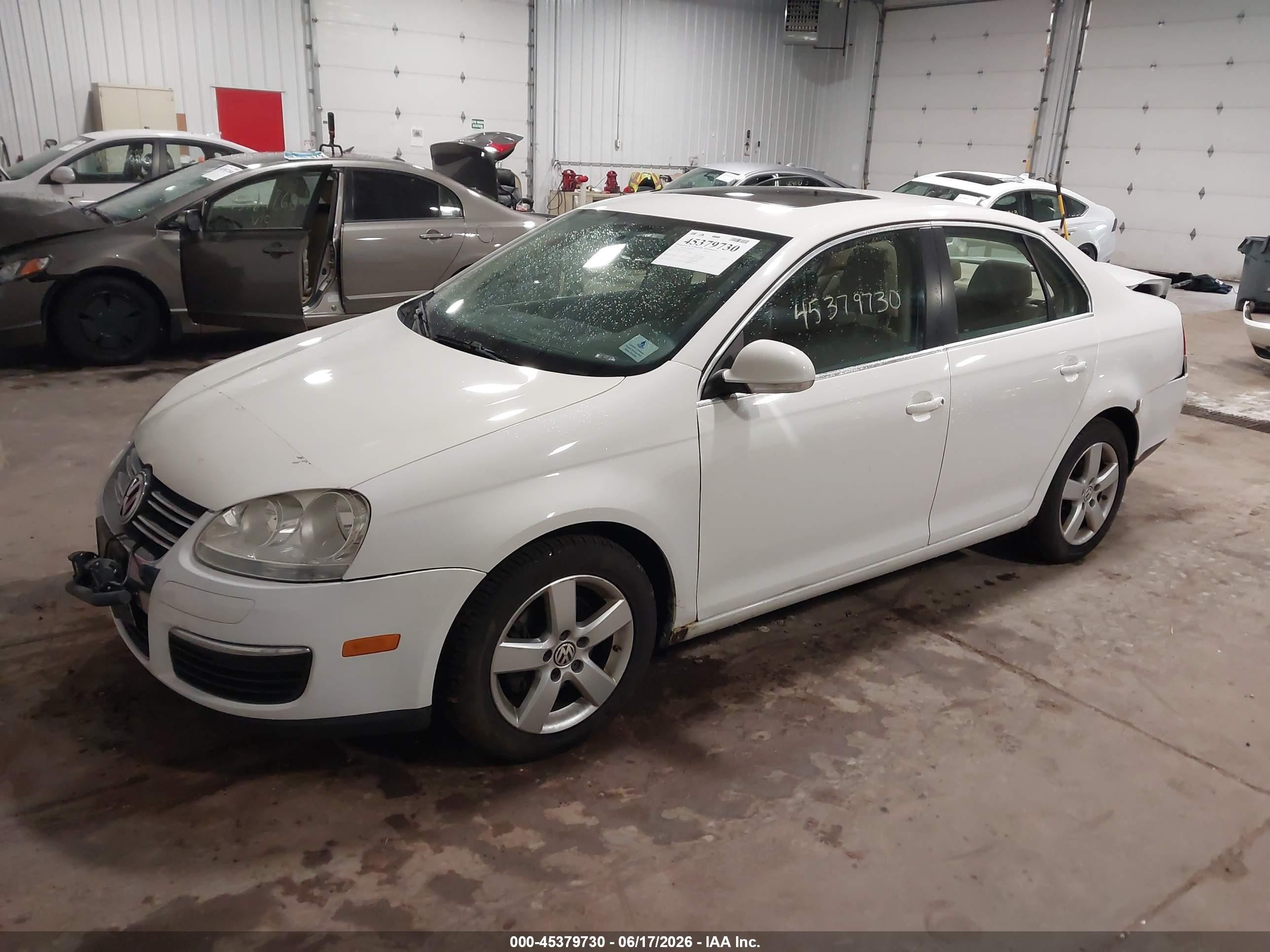 2009 Volkswagen Jetta Se/sel White vin: 3VWRM71K49M037239