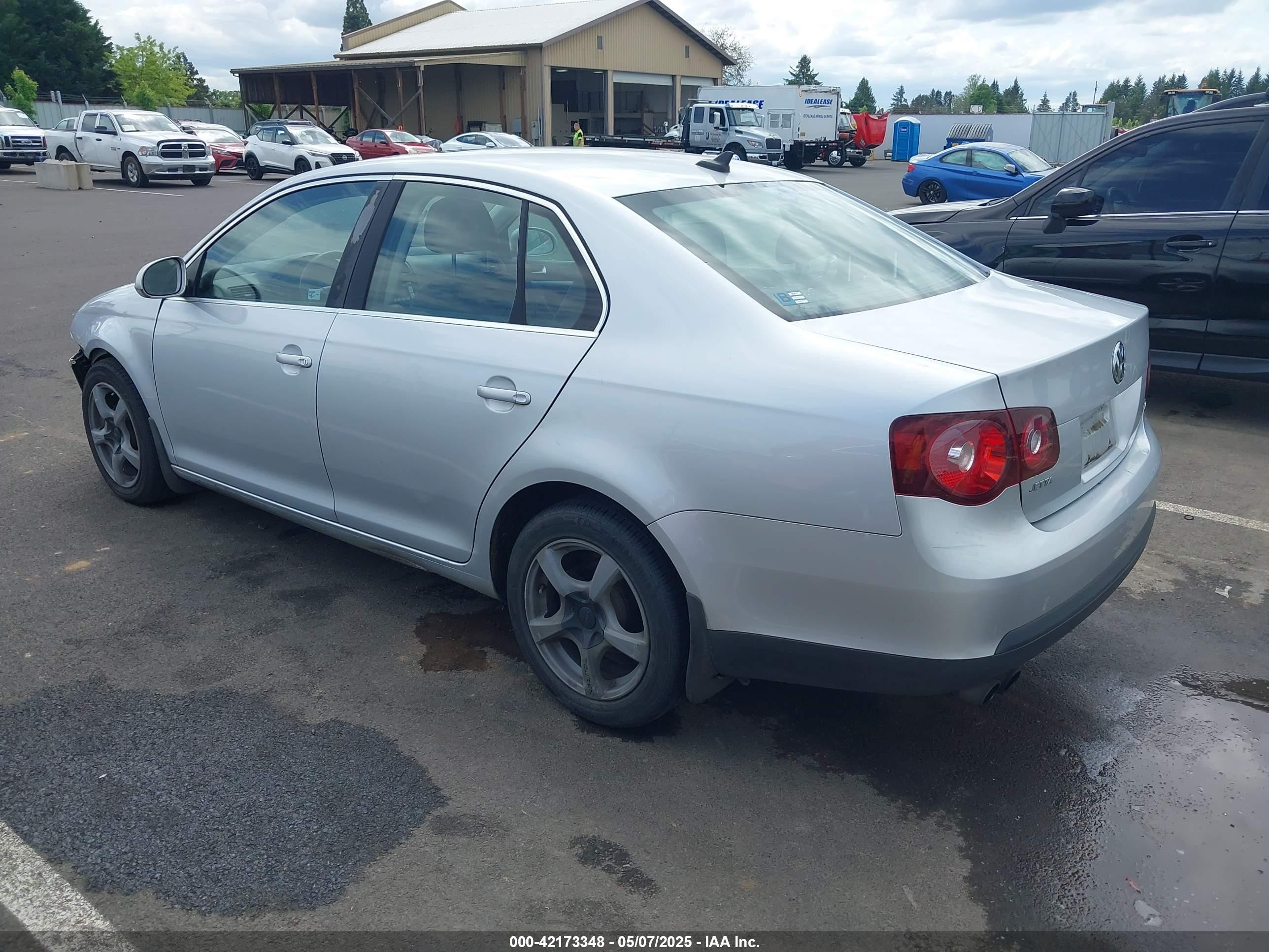 2008 Volkswagen Jetta Se/sel Silver vin: 3VWRM71K58M069597
