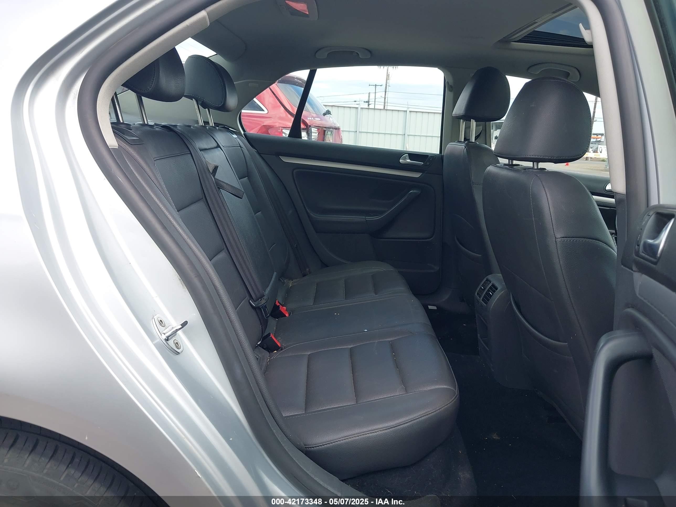 2008 Volkswagen Jetta Se/sel Silver vin: 3VWRM71K58M069597