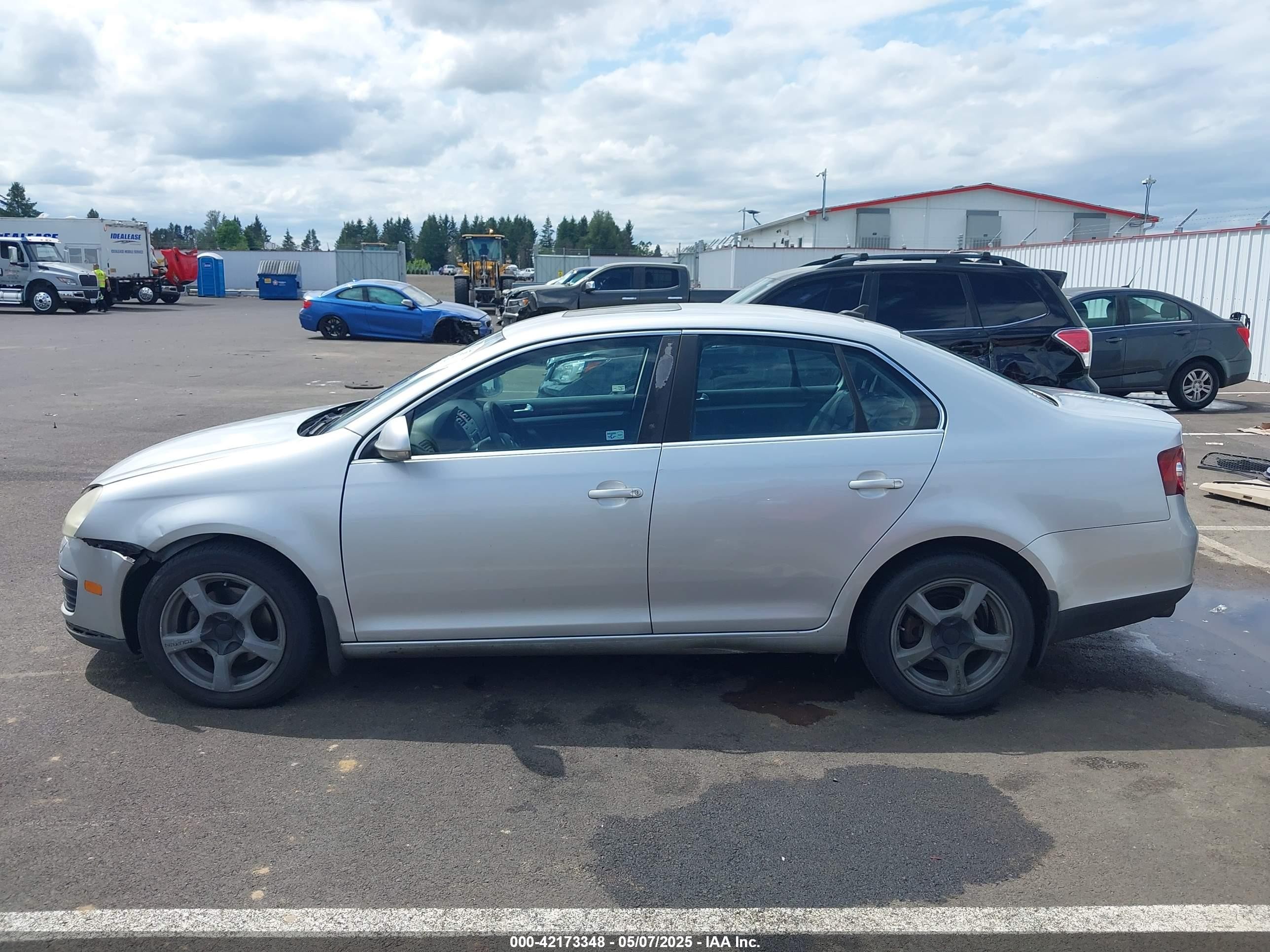 2008 Volkswagen Jetta Se/sel Silver vin: 3VWRM71K58M069597