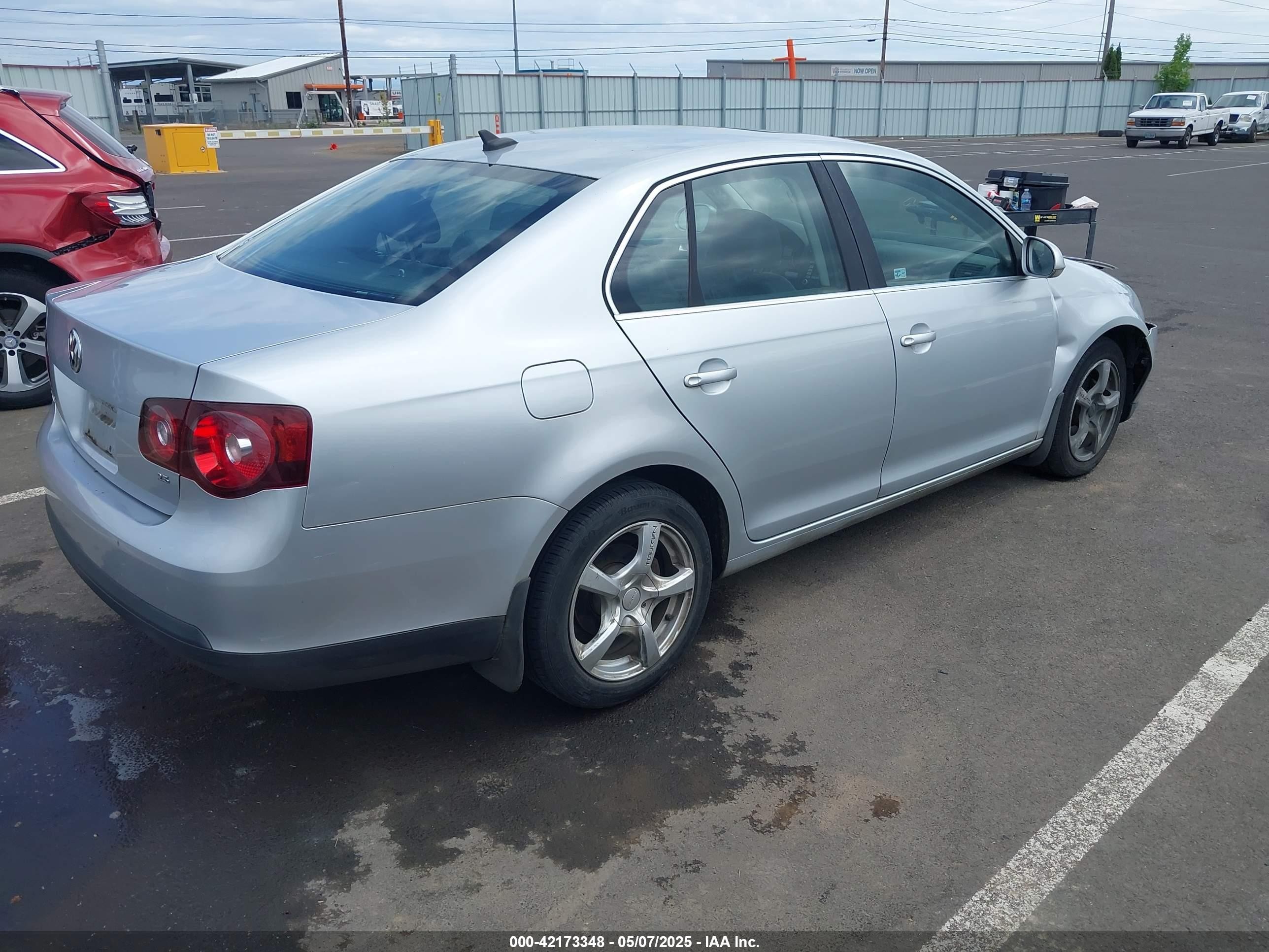 2008 Volkswagen Jetta Se/sel Silver vin: 3VWRM71K58M069597