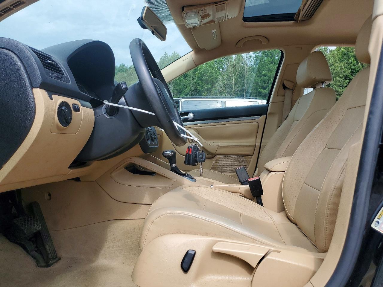 2008 Volkswagen Jetta Se Черный vin: 3VWRM71K58M181493