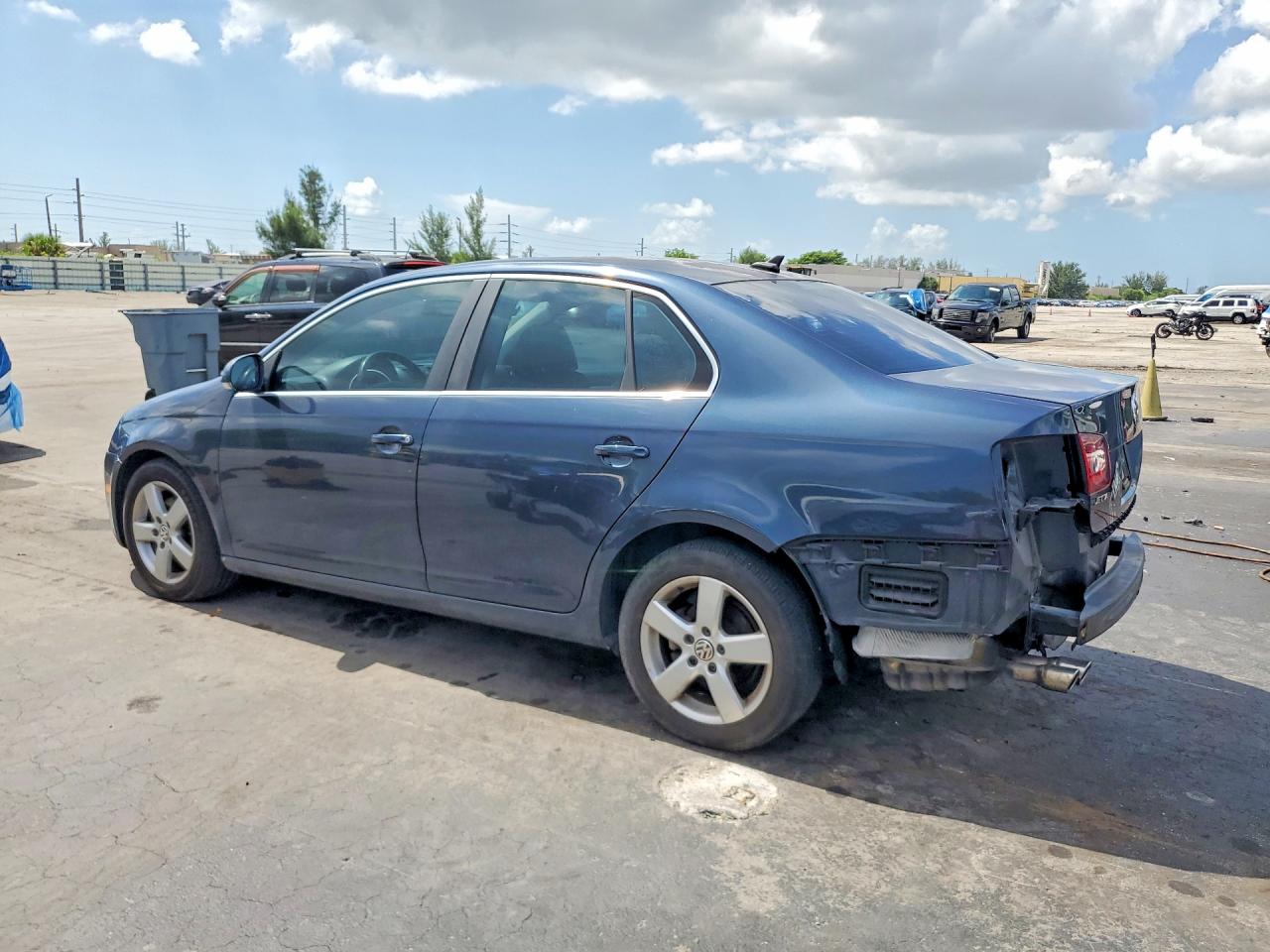 2008 Volkswagen Jetta Se Blue vin: 3VWRM71K58M197077