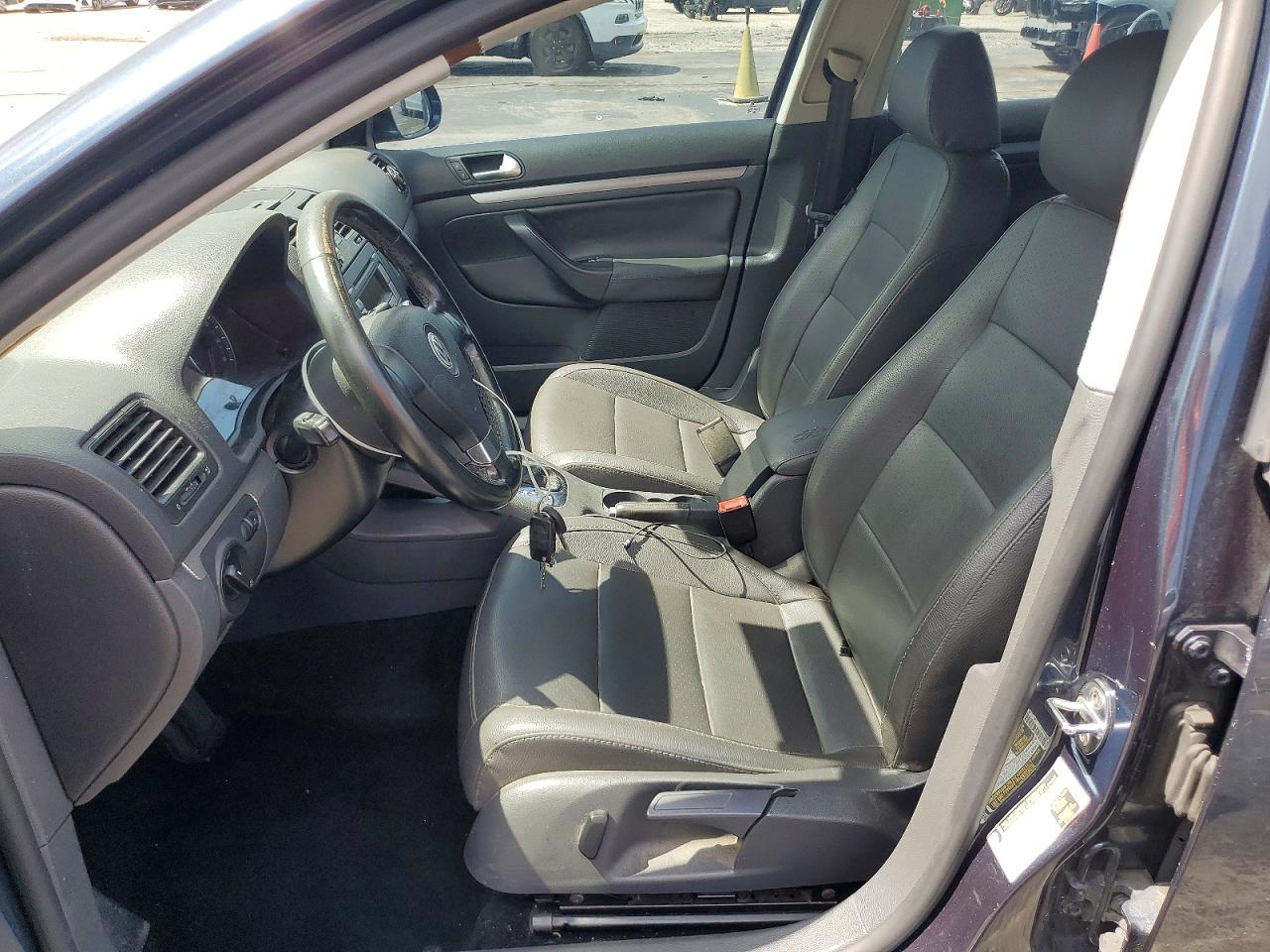 2008 Volkswagen Jetta Se Blue vin: 3VWRM71K58M197077