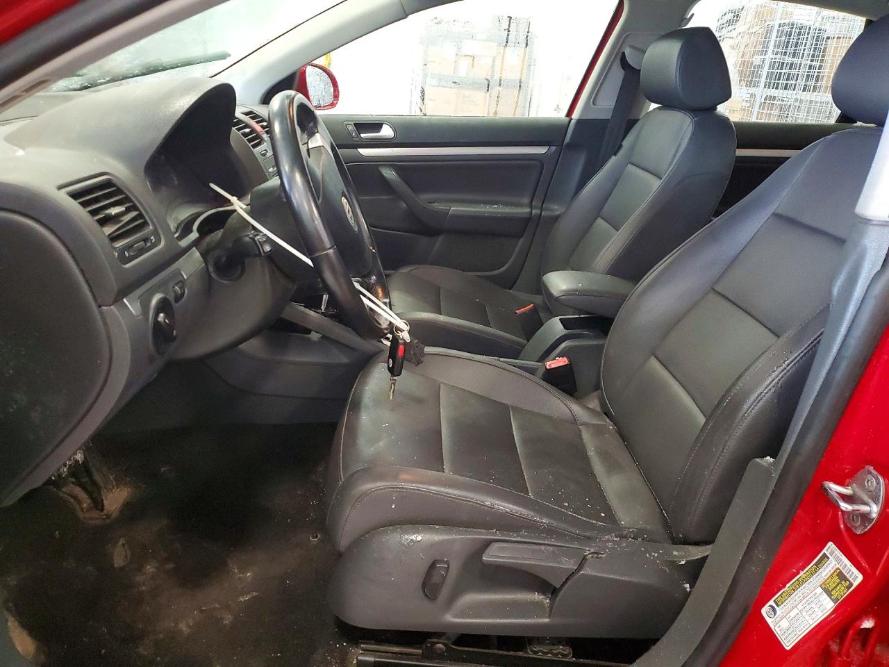 2009 Volkswagen Jetta Se Red vin: 3VWRM71K59M178059