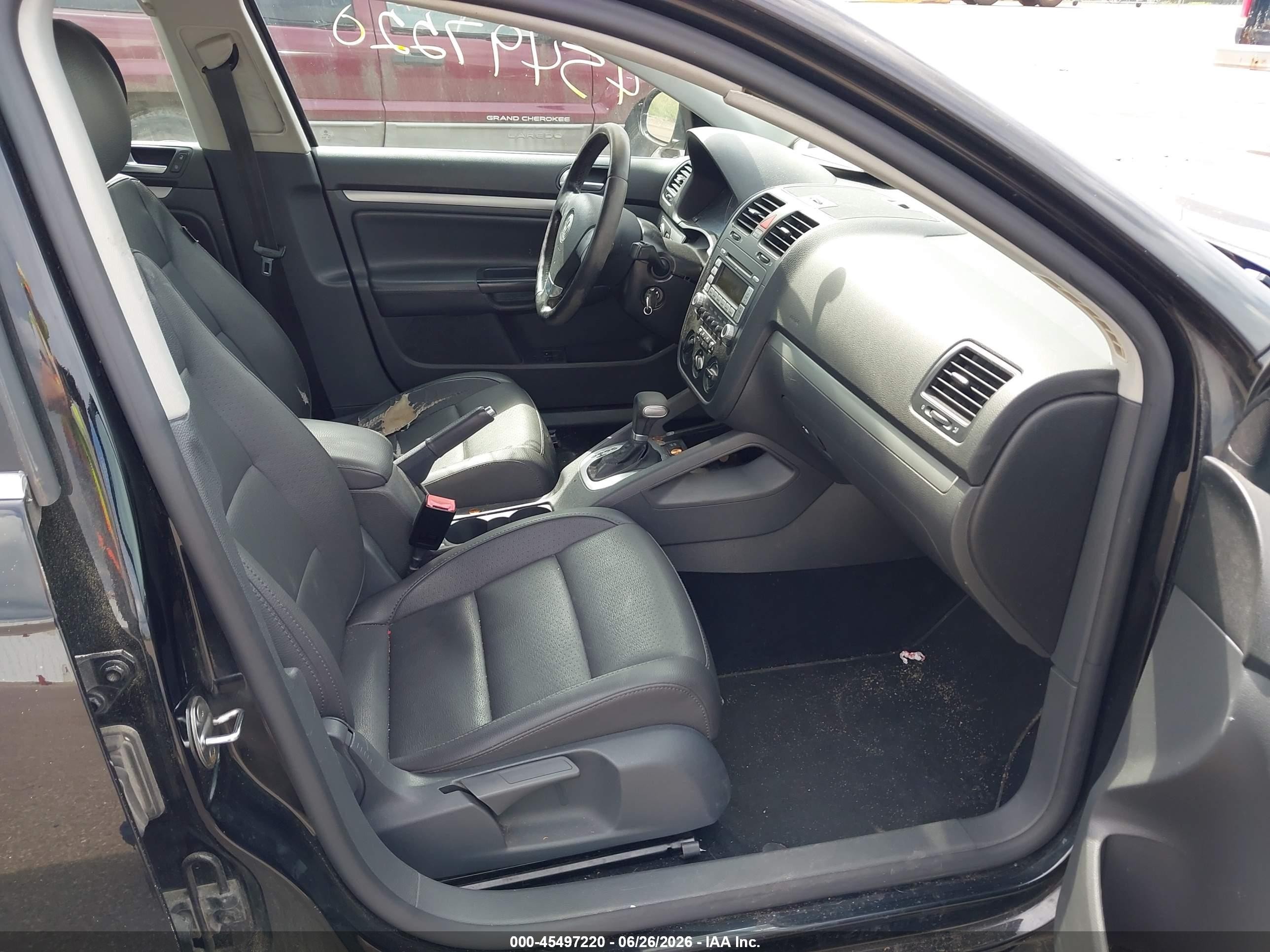 2008 Volkswagen Jetta Se/sel Black vin: 3VWRM71K68M122307