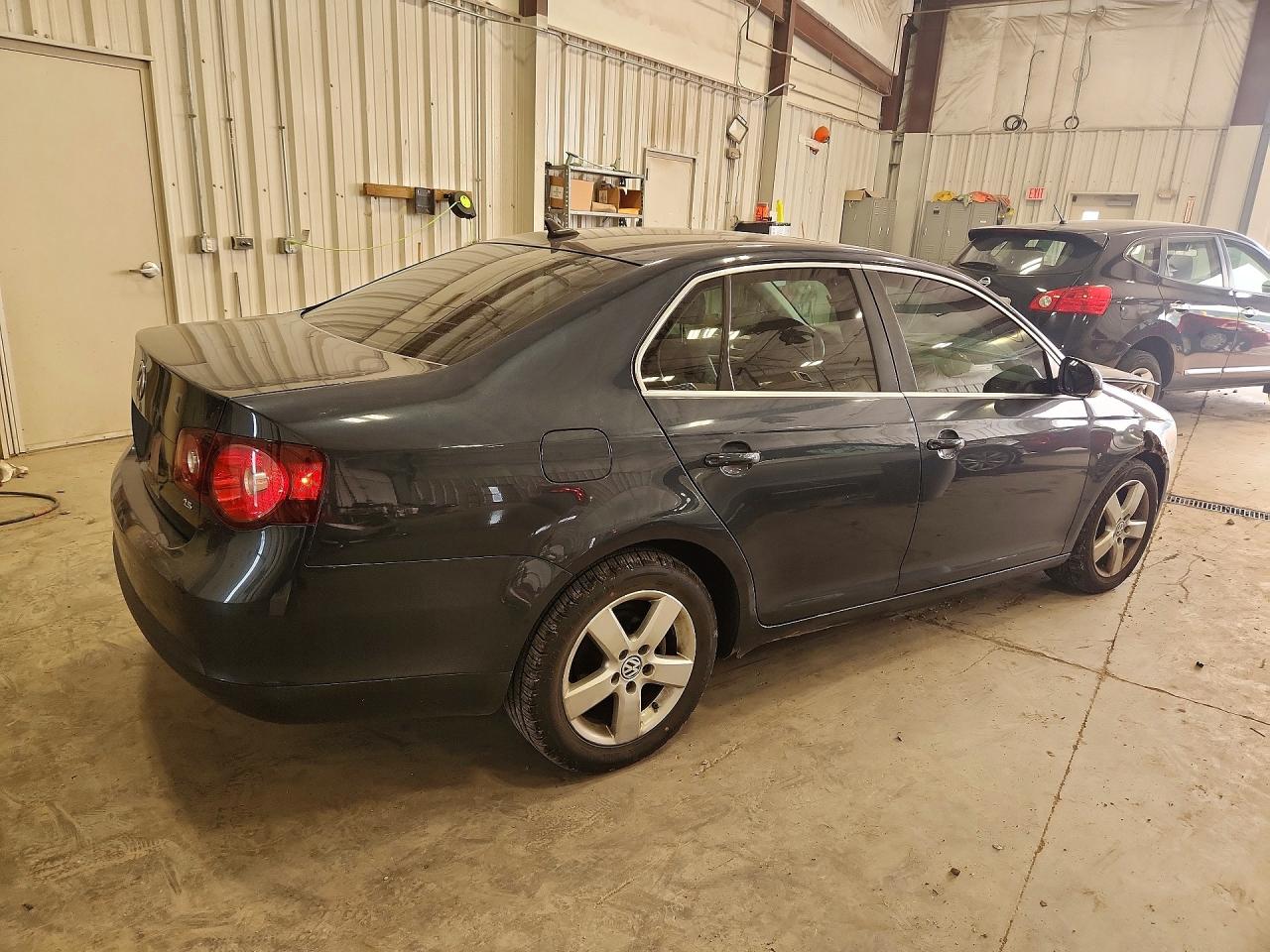2008 Volkswagen Jetta Se Blue vin: 3VWRM71K78M118959