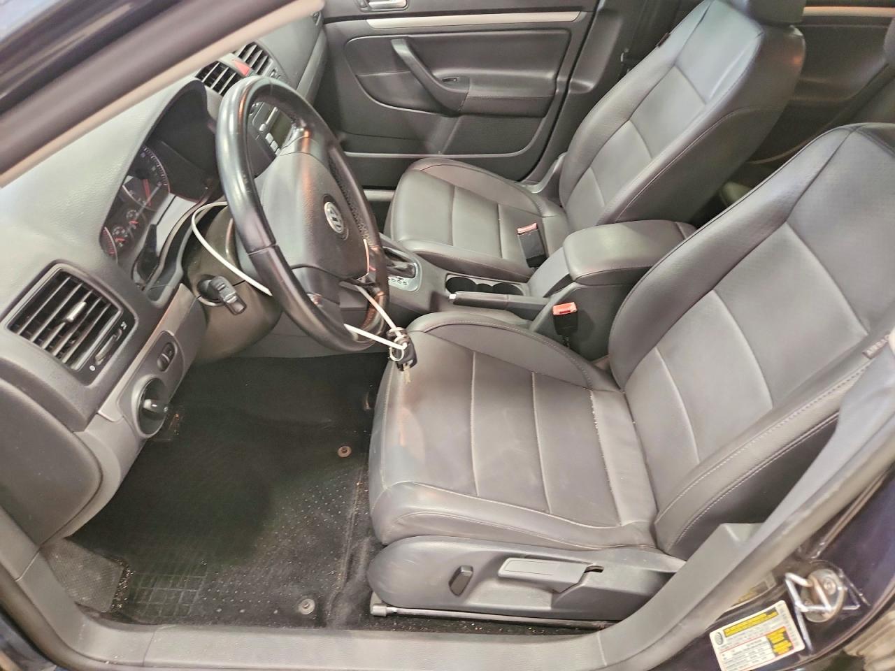 2008 Volkswagen Jetta Se Blue vin: 3VWRM71K78M118959
