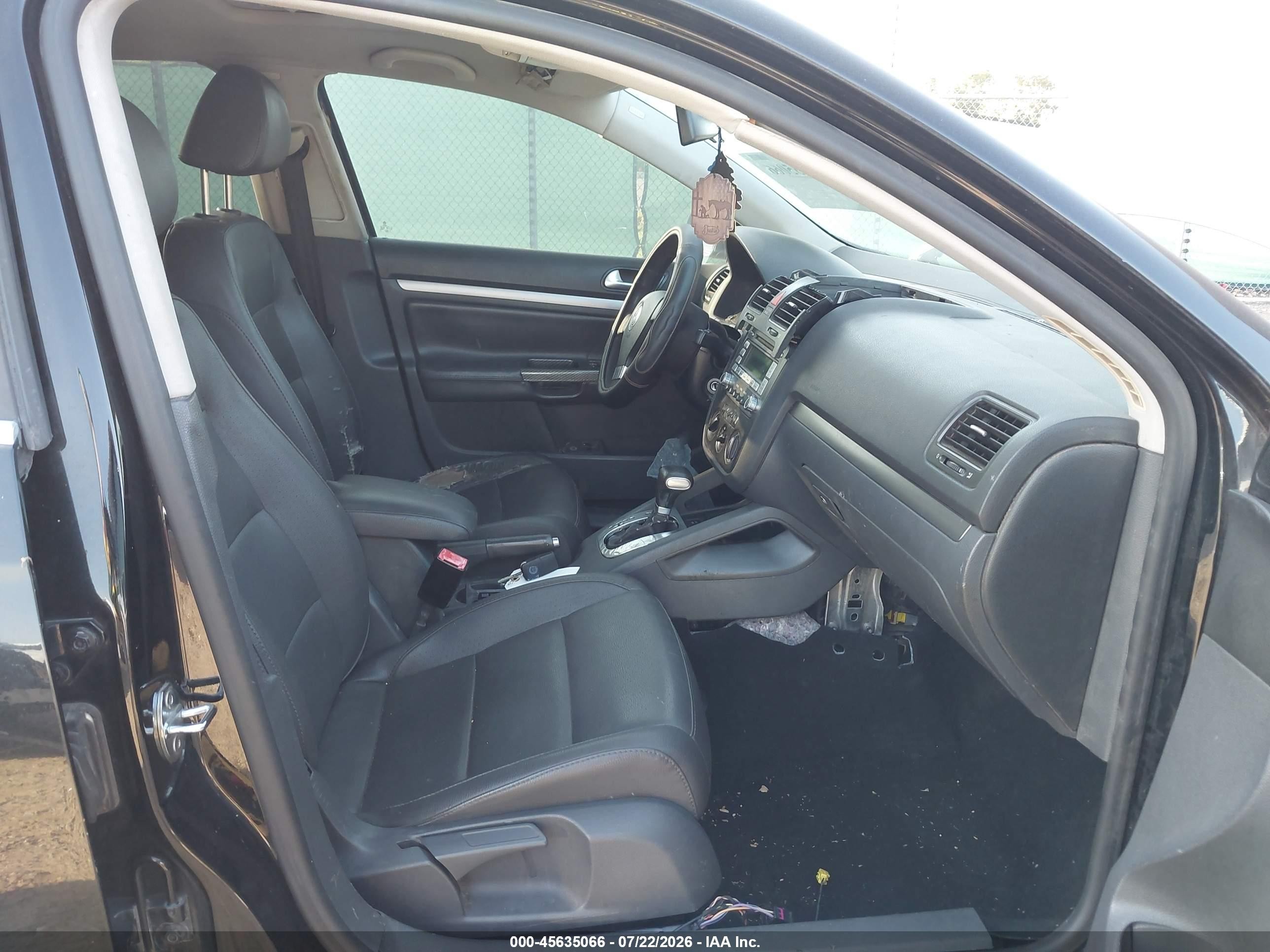 2008 Volkswagen Jetta Se/sel Black vin: 3VWRM71K88M009829