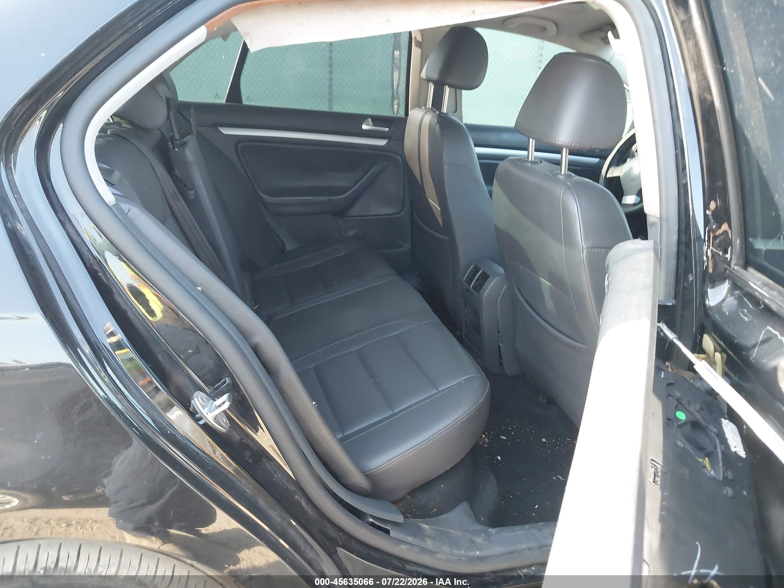 2008 Volkswagen Jetta Se/sel Black vin: 3VWRM71K88M009829