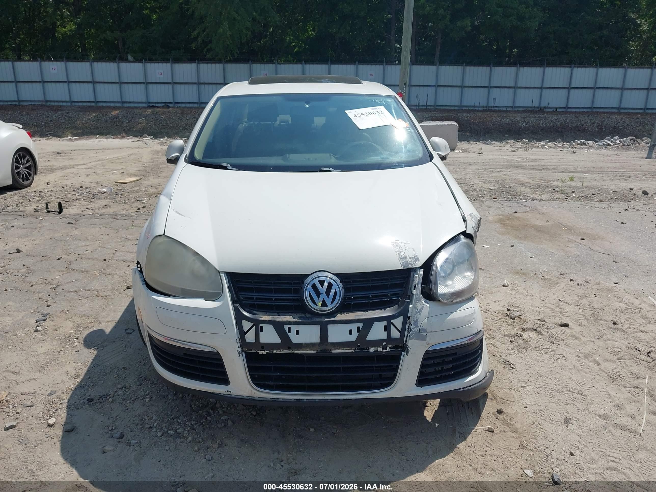 2008 Volkswagen Jetta Se White vin: 3VWRM71K88M016036