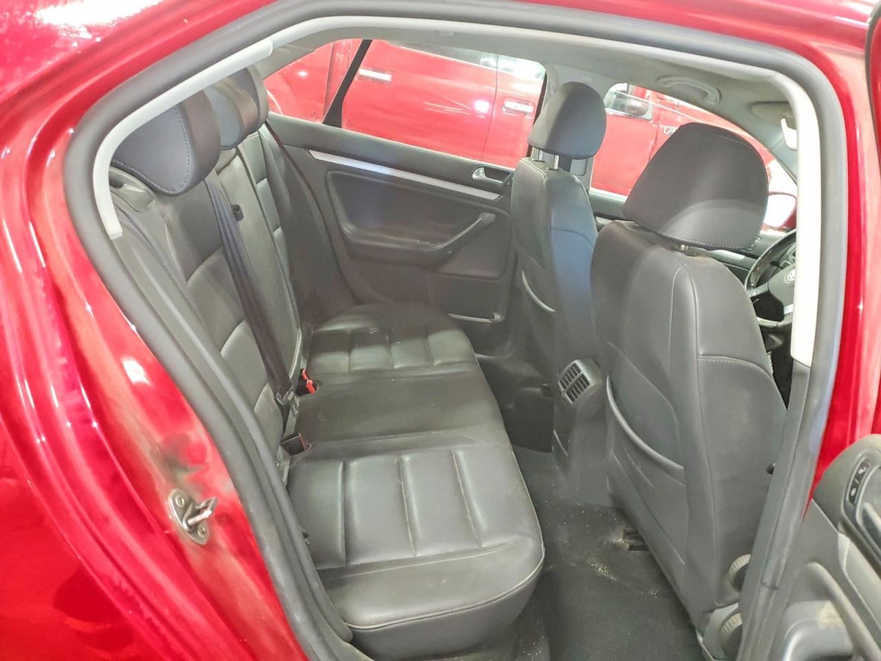 2008 Volkswagen Jetta Se Red vin: 3VWRM71K88M074390