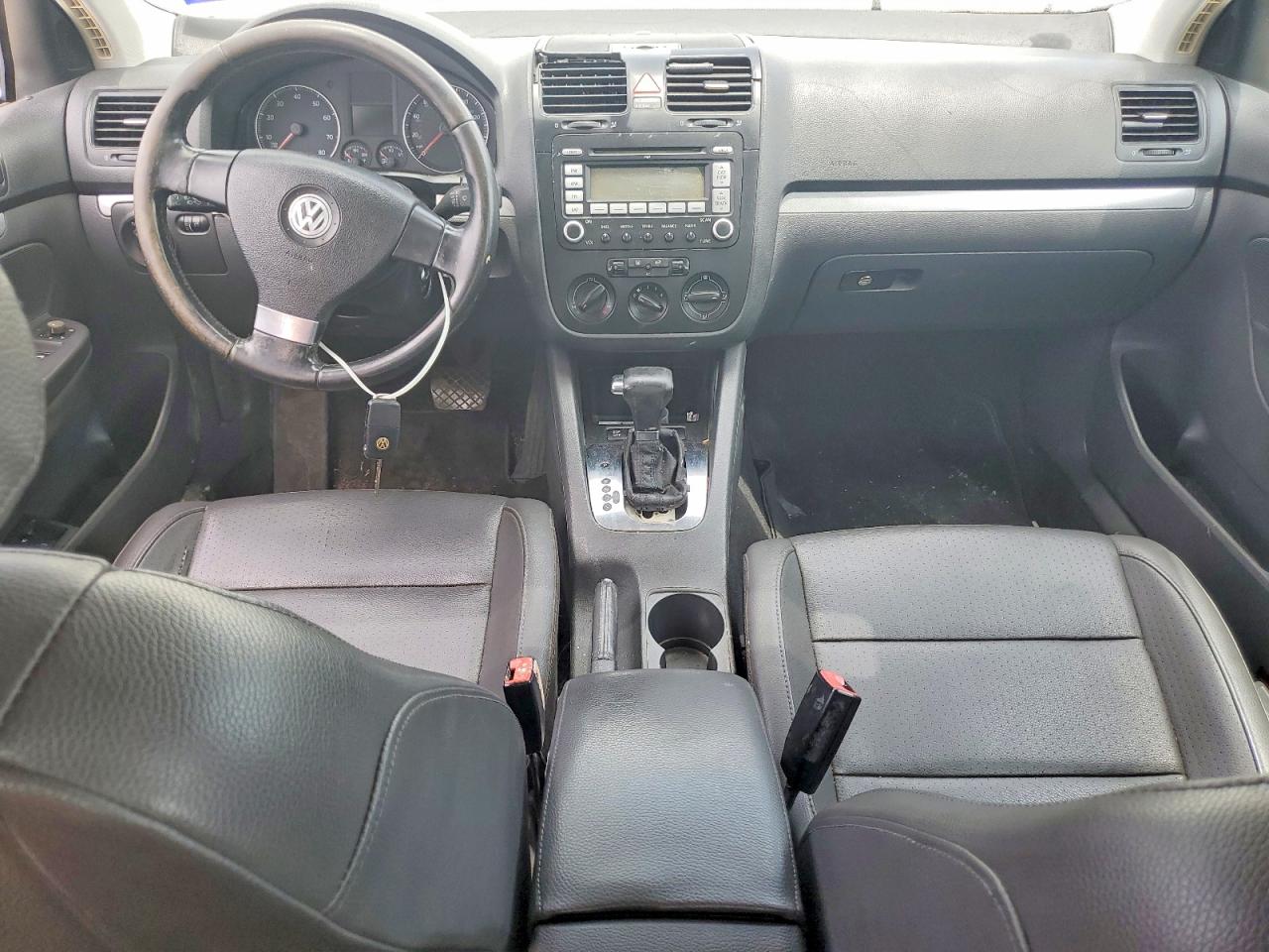 2009 Volkswagen Jetta White vin: 3VWRM71K89M068770