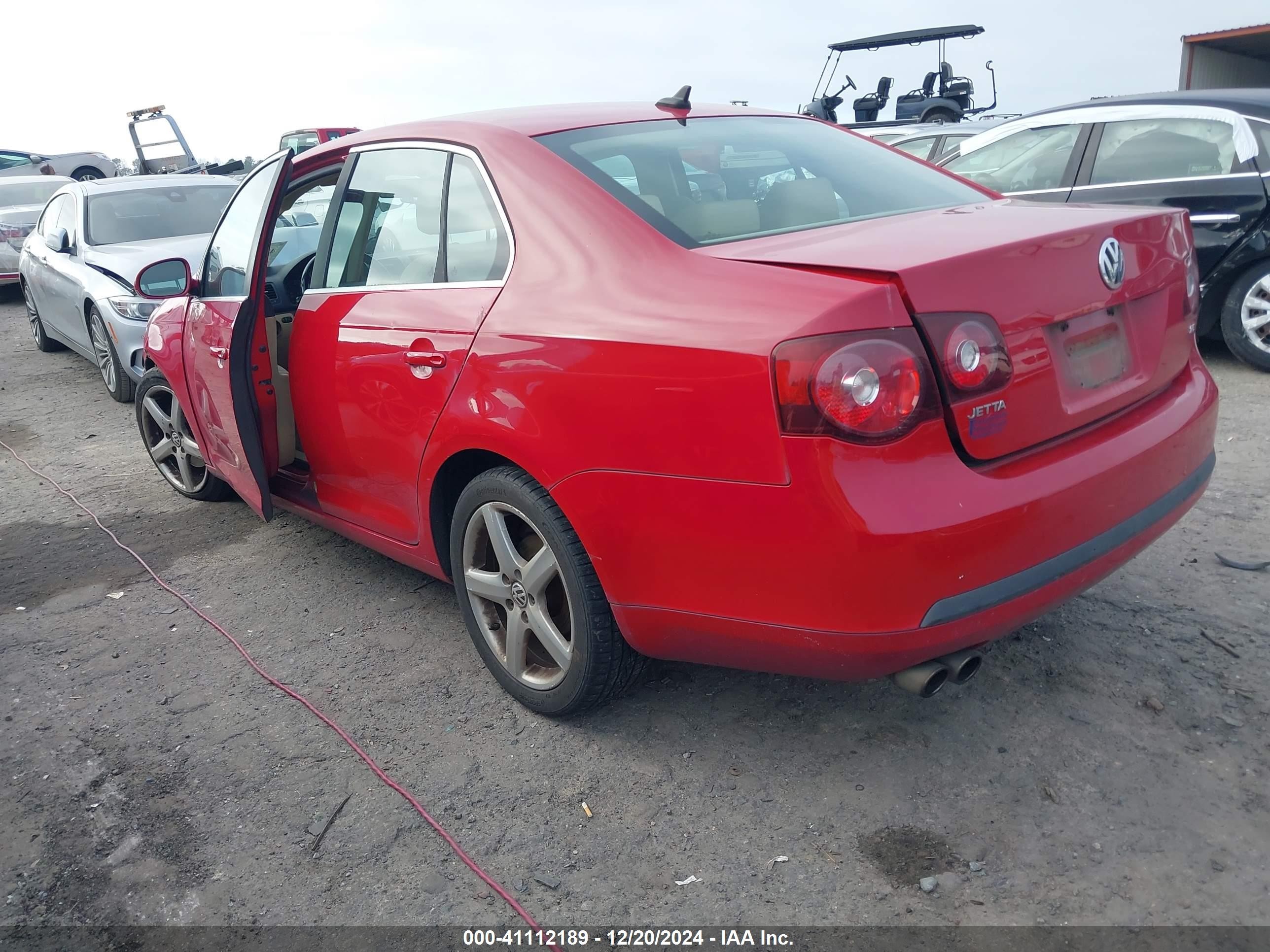2008 Volkswagen Jetta Se/sel Red vin: 3VWRM71K98M063799