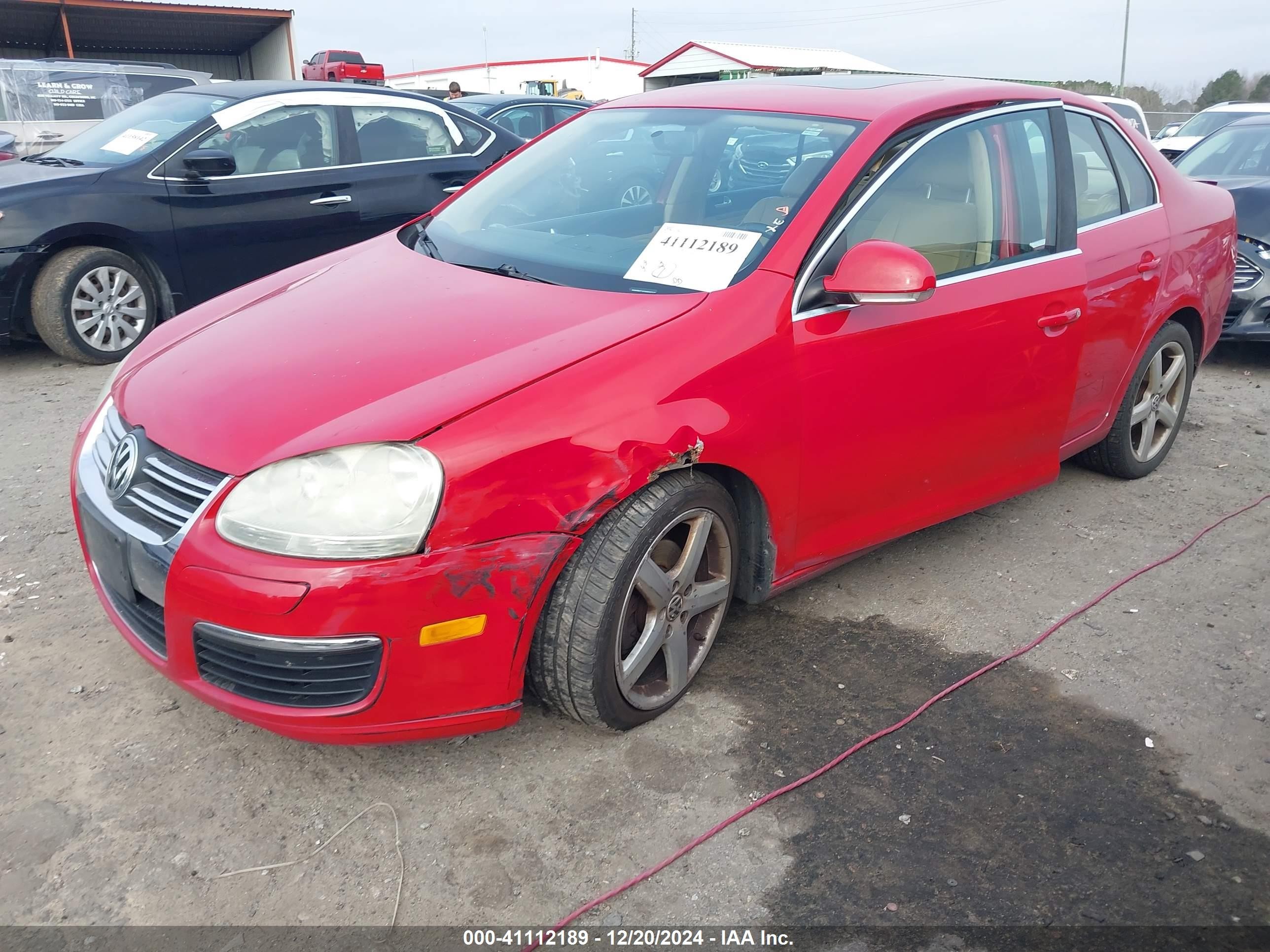 2008 Volkswagen Jetta Se/sel Red vin: 3VWRM71K98M063799