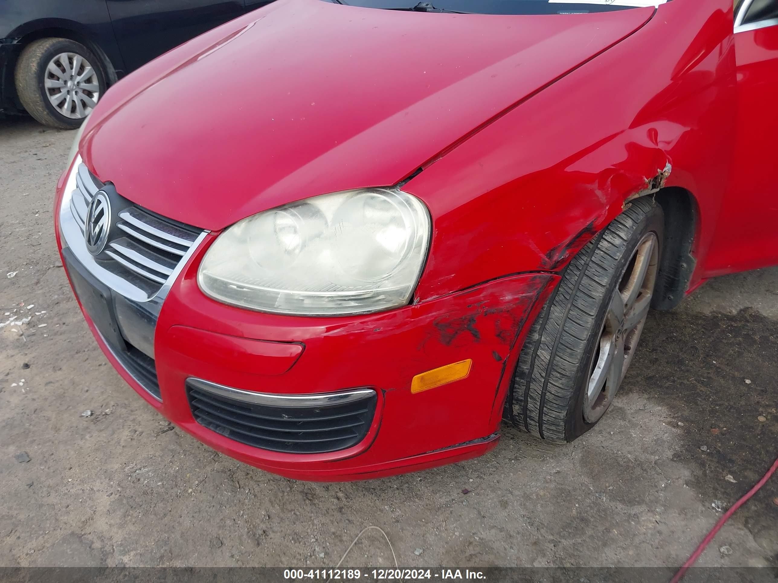 2008 Volkswagen Jetta Se/sel Red vin: 3VWRM71K98M063799