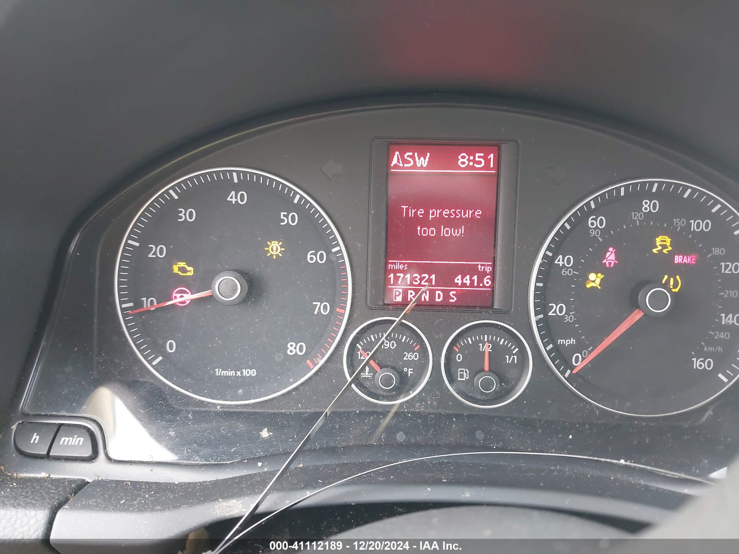 2008 Volkswagen Jetta Se/sel Red vin: 3VWRM71K98M063799