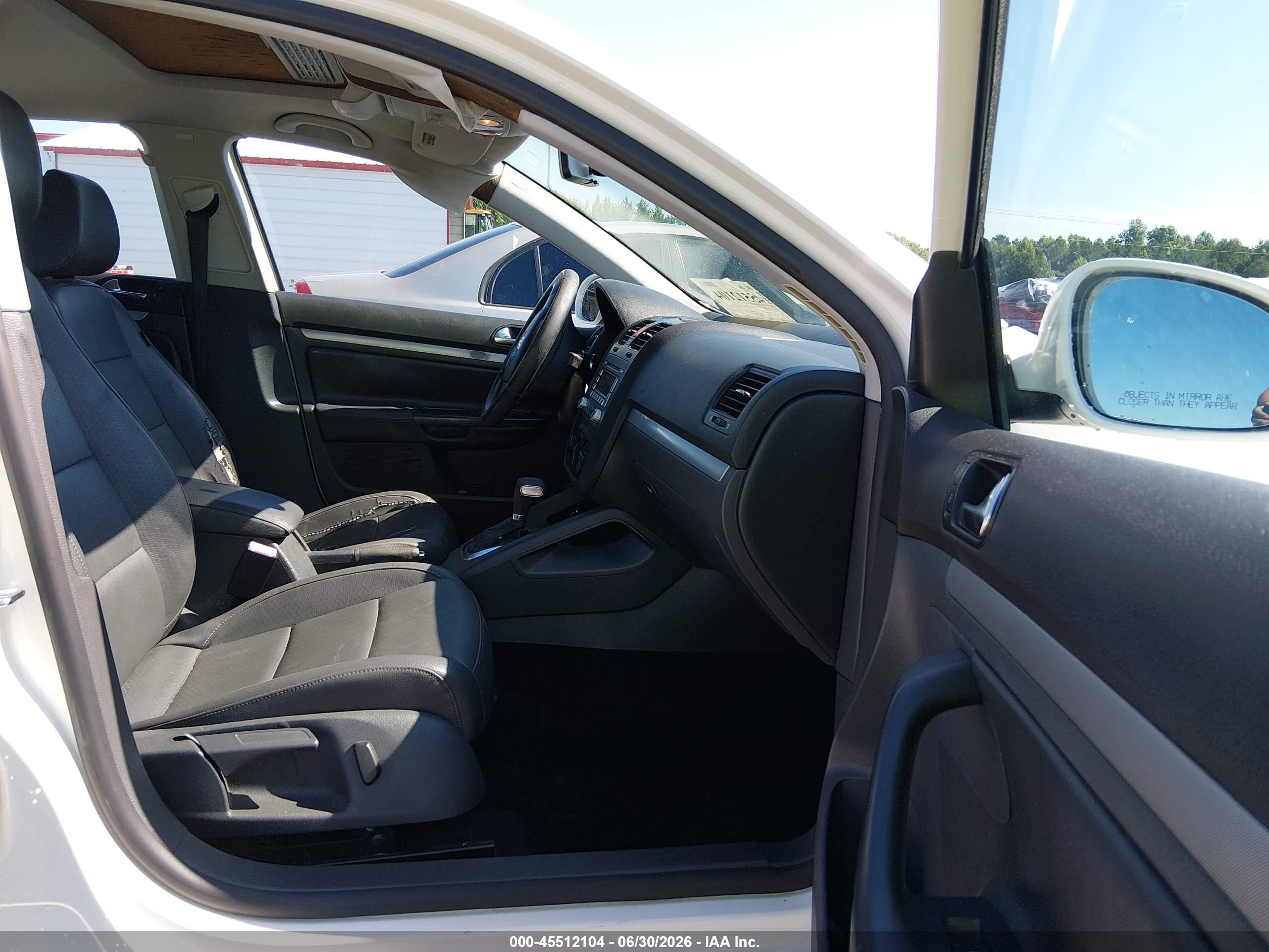 2009 Volkswagen Jetta Se White vin: 3VWRM71K99M098697