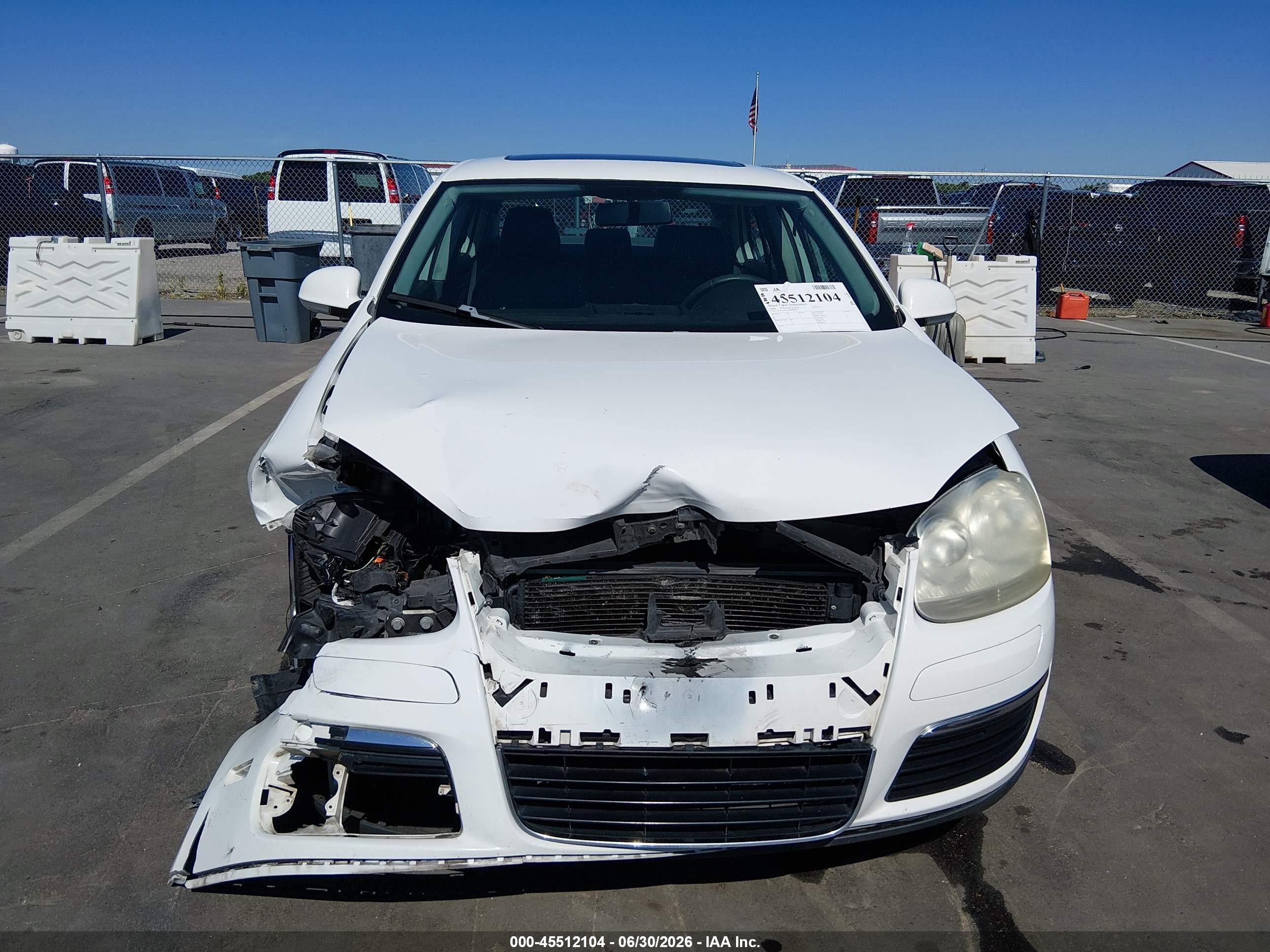2009 Volkswagen Jetta Se White vin: 3VWRM71K99M098697