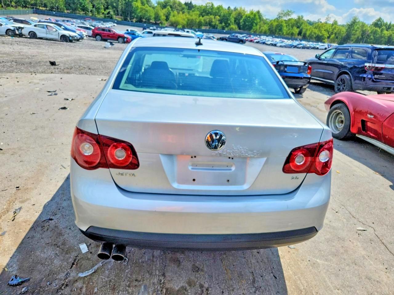 2009 Volkswagen Jetta Se Silver vin: 3VWRM71KX9M088907