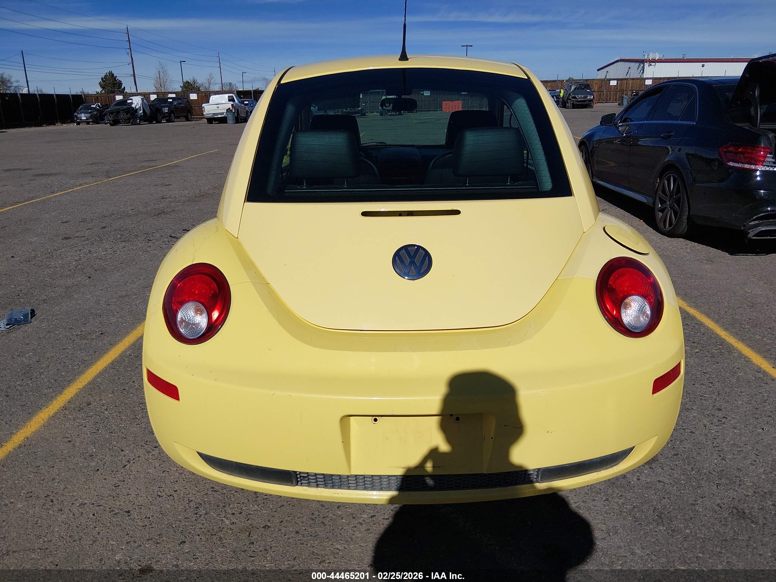 2007 Volkswagen New Beetle 2.5l Yellow vin: 3VWRW21C47M513931