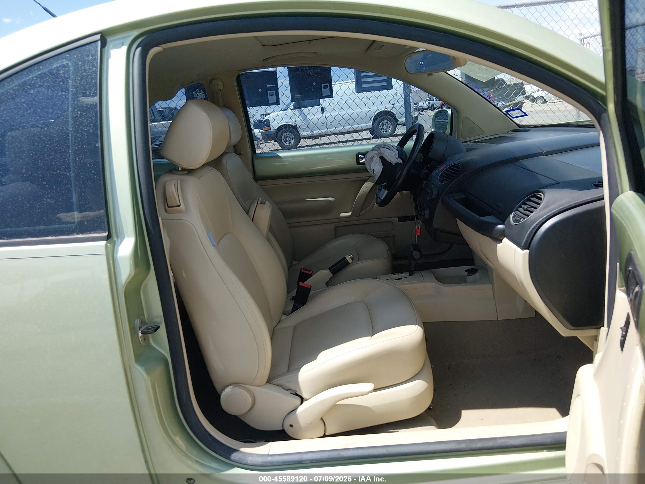 2008 Volkswagen New Beetle S/se Green vin: 3VWRW31C08M500858