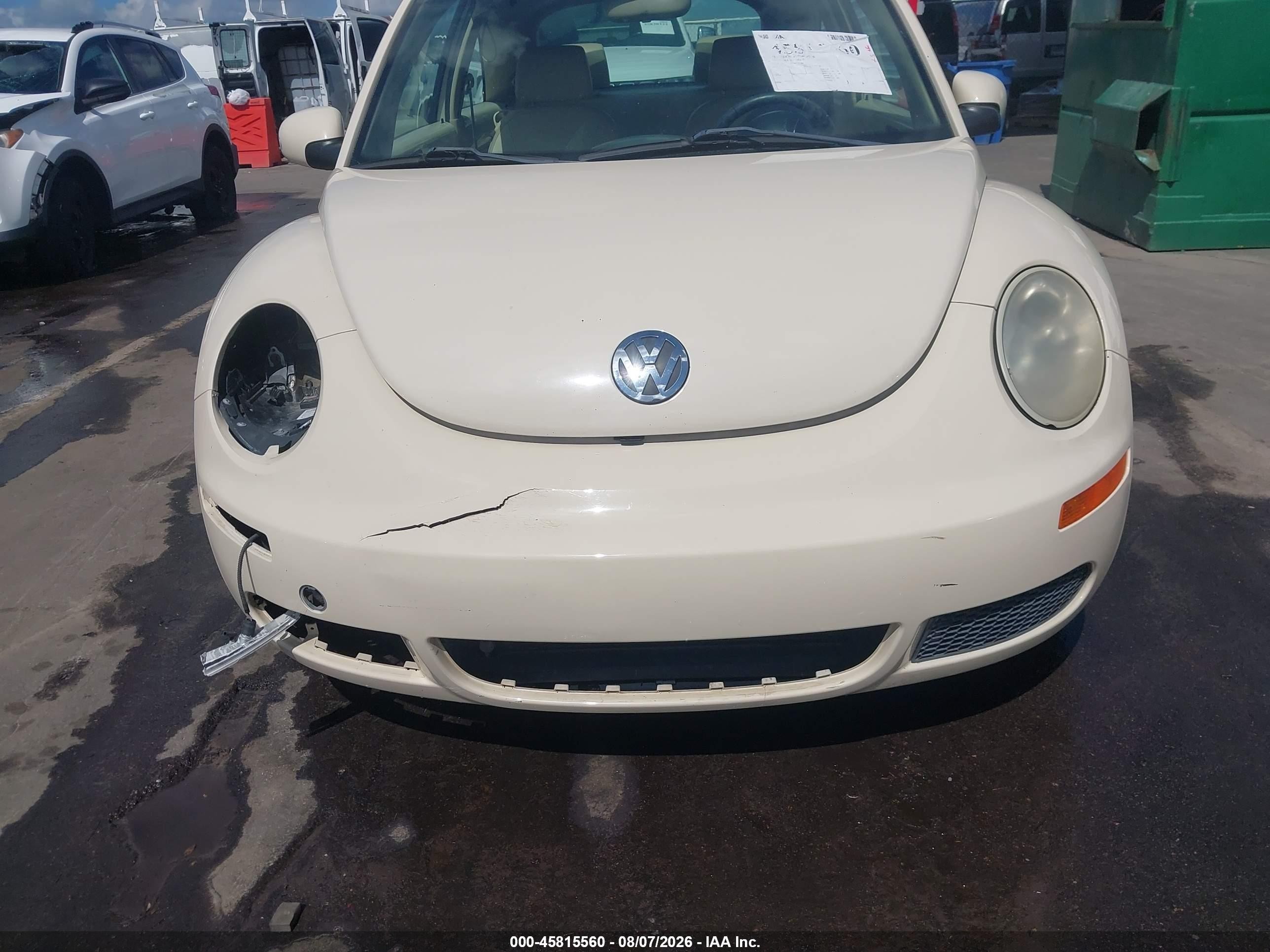 2008 Volkswagen New Beetle Se Cream vin: 3VWRW31C18M522786