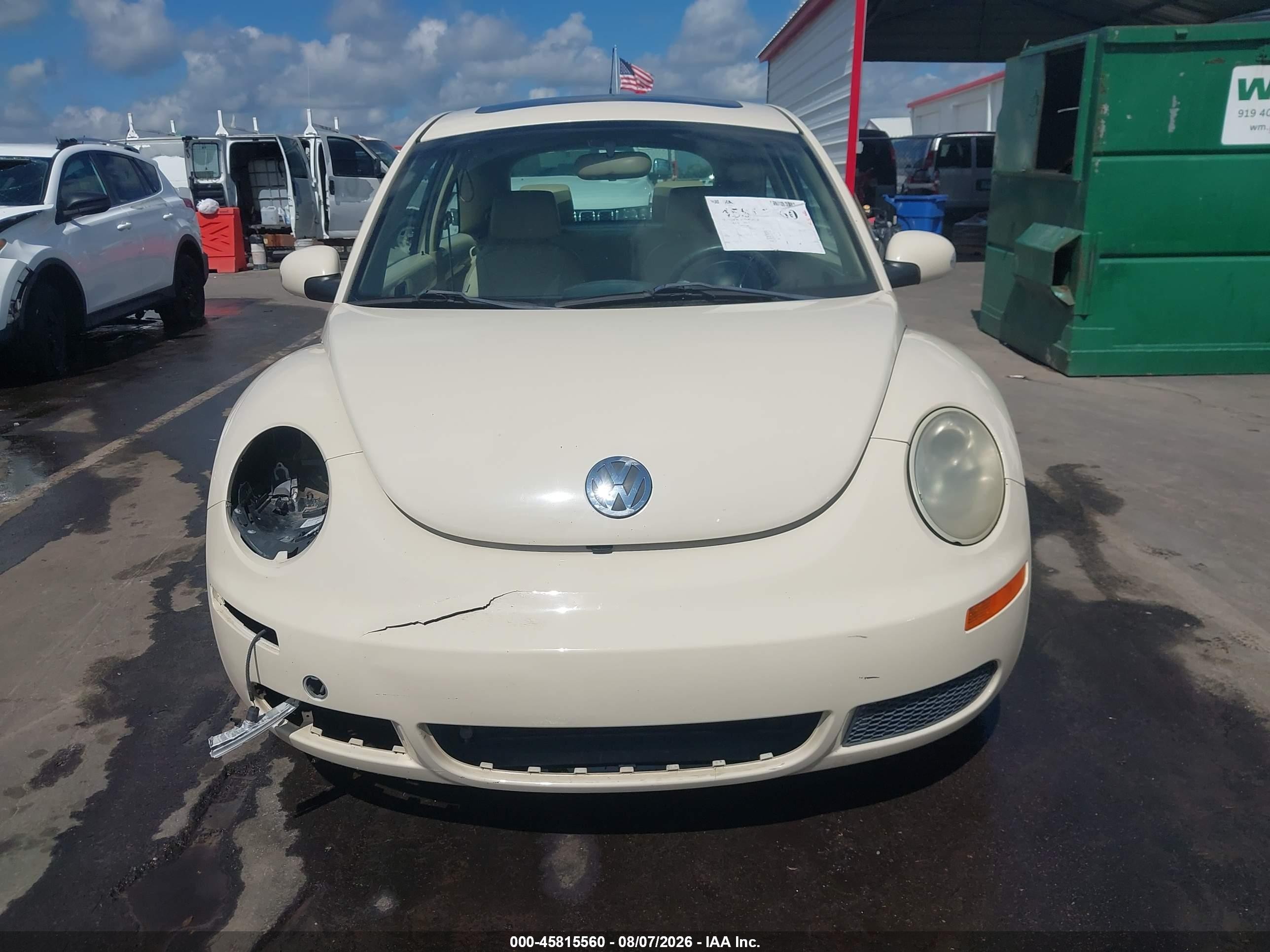 2008 Volkswagen New Beetle Se Cream vin: 3VWRW31C18M522786