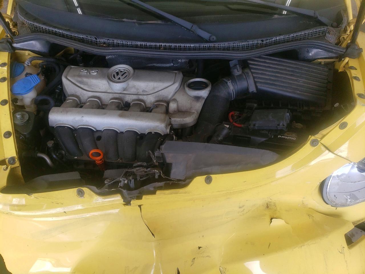 2009 Volkswagen New Beetle S Yellow vin: 3VWRW31C19M511417