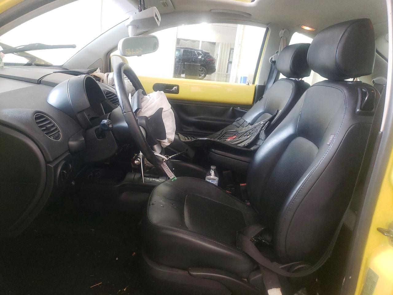 2009 Volkswagen New Beetle S Yellow vin: 3VWRW31C19M511417