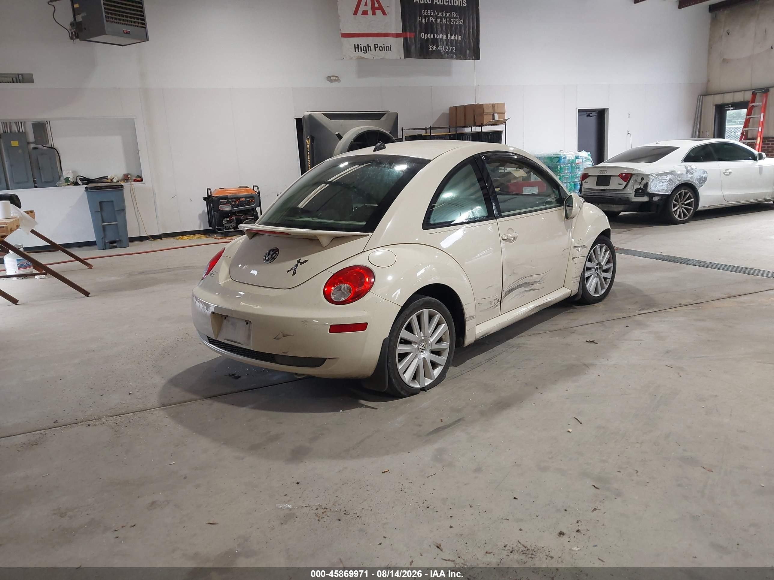 2008 Volkswagen New Beetle S/se Cream vin: 3VWRW31C28M517824