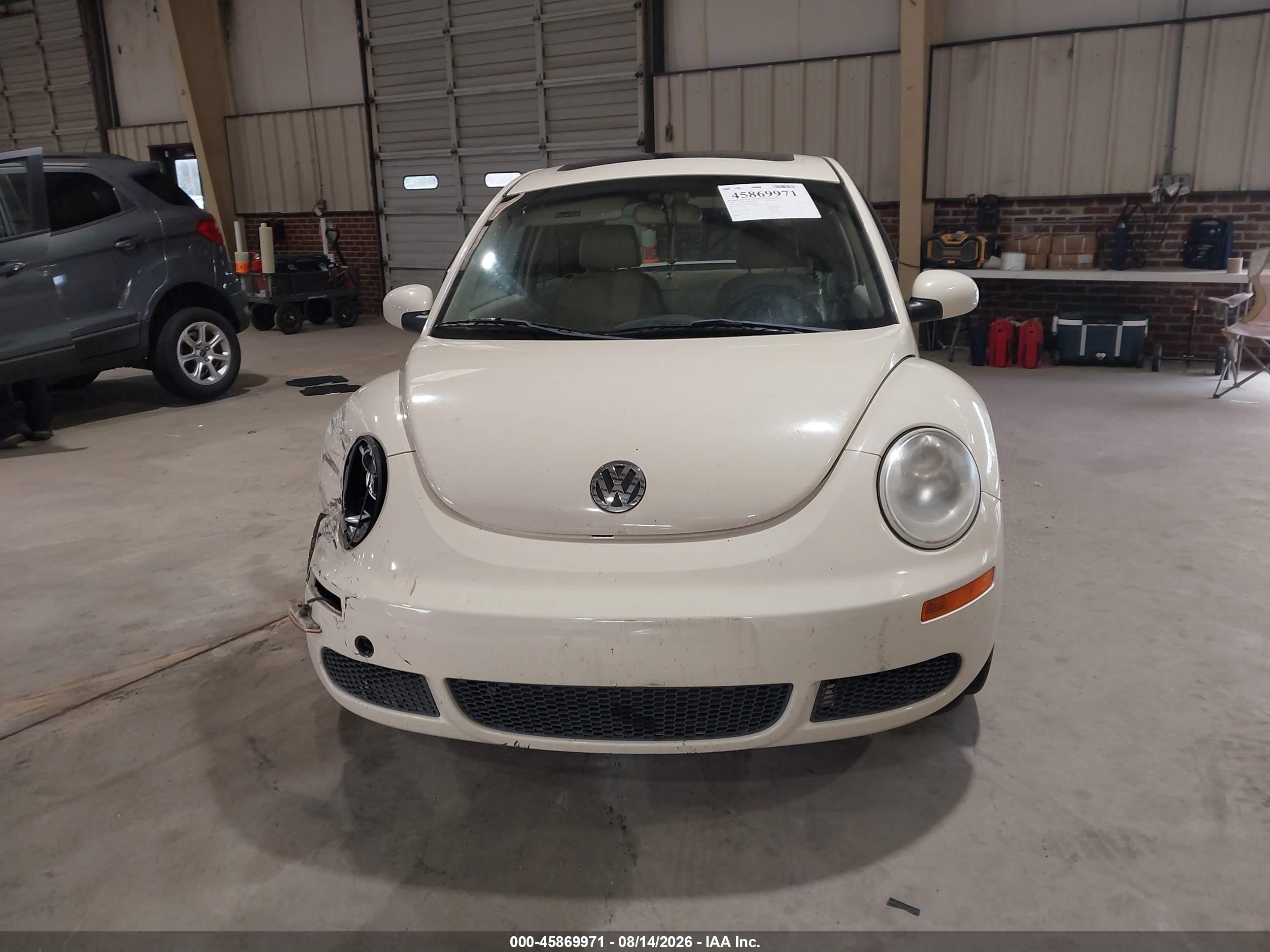 2008 Volkswagen New Beetle S/se Cream vin: 3VWRW31C28M517824