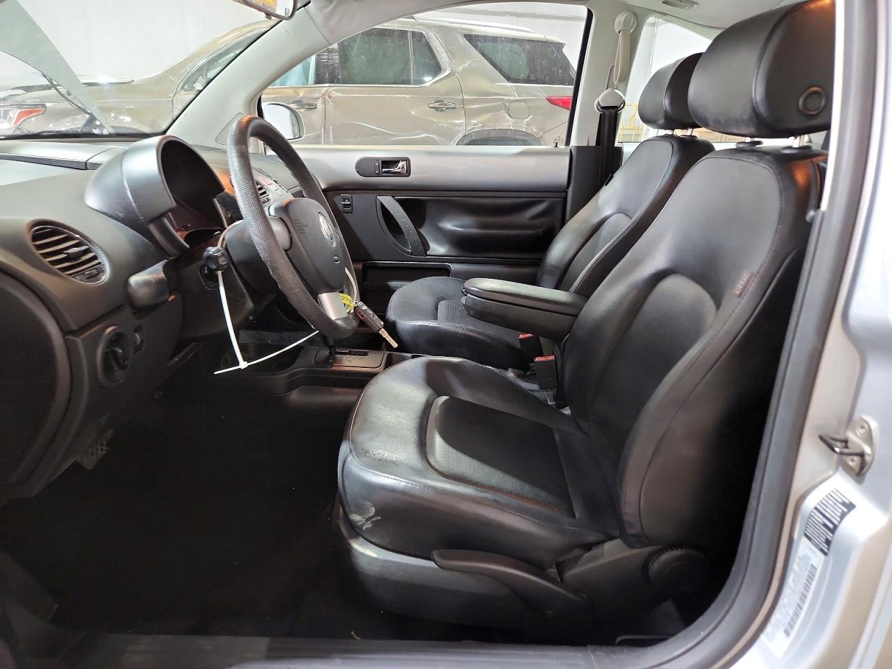 2006 Volkswagen New Beetle 2.5l Option Package 1 Silver vin: 3VWRW31C46M407421